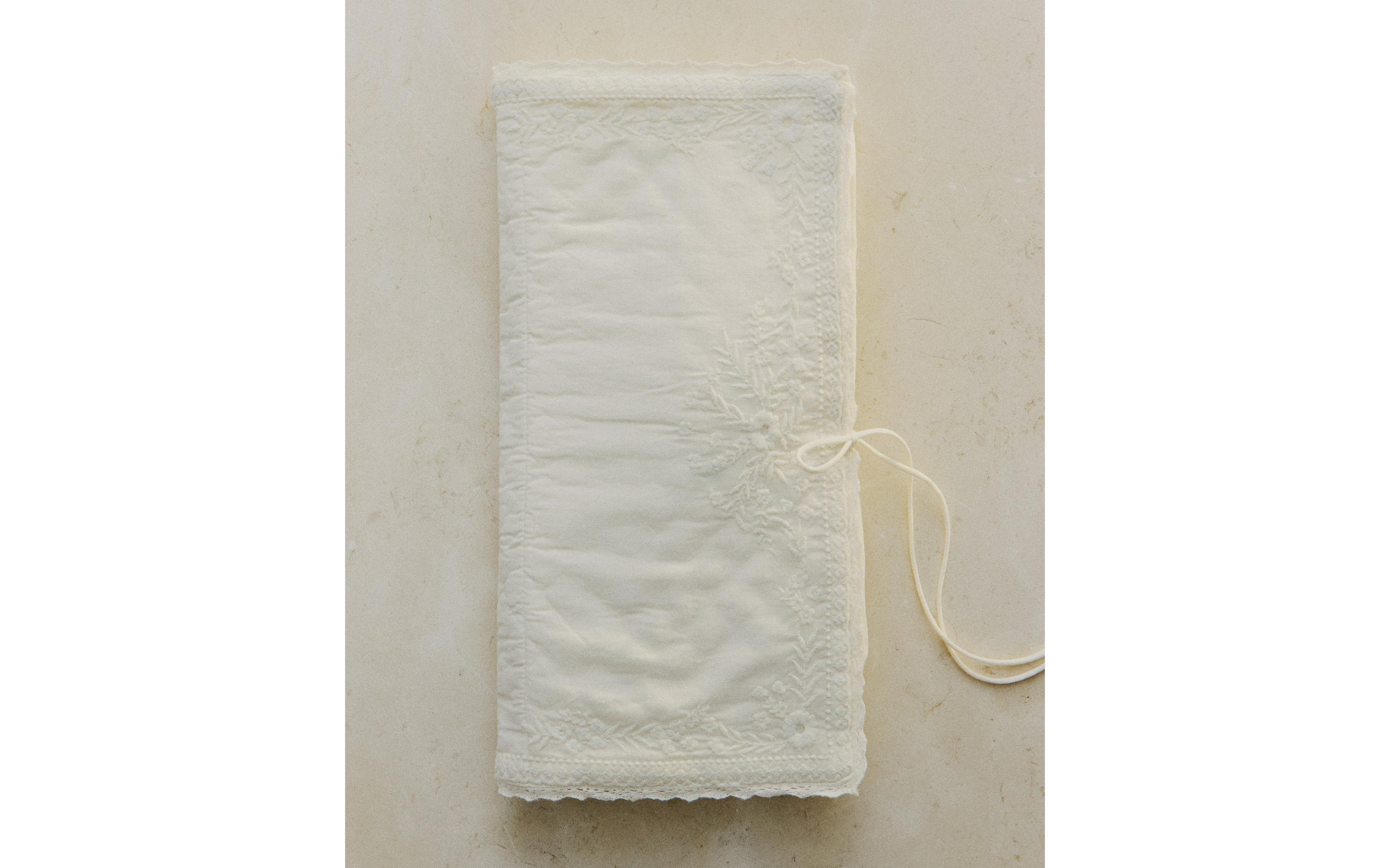 EMBROIDERED COTTON LINGERIE BAG product thumbnail 8