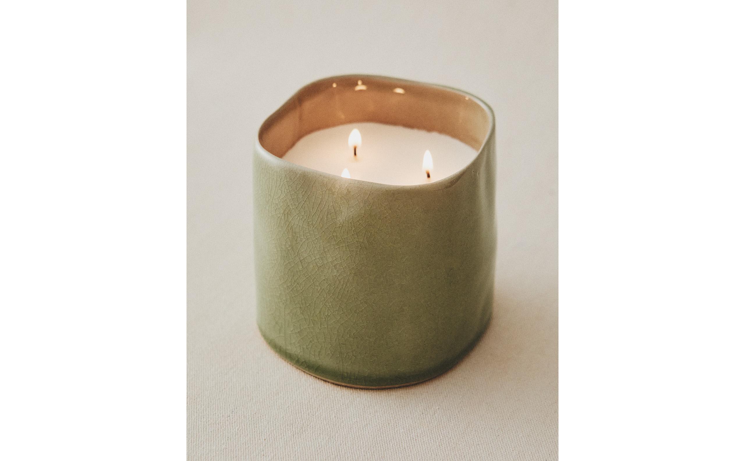 FLORAL SCENTED CANDLES product thumbnail 10