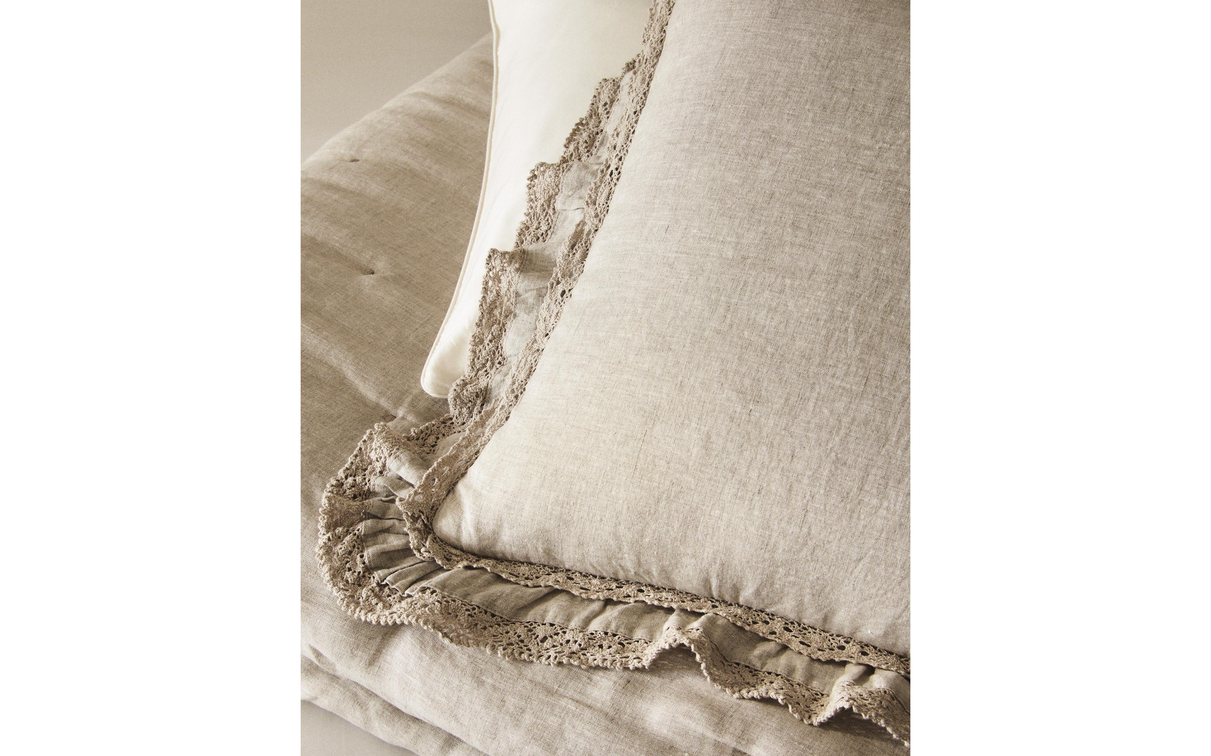 LINEN QUILTED CUSHION COVER WITH LACE TRIM product thumbnail 8