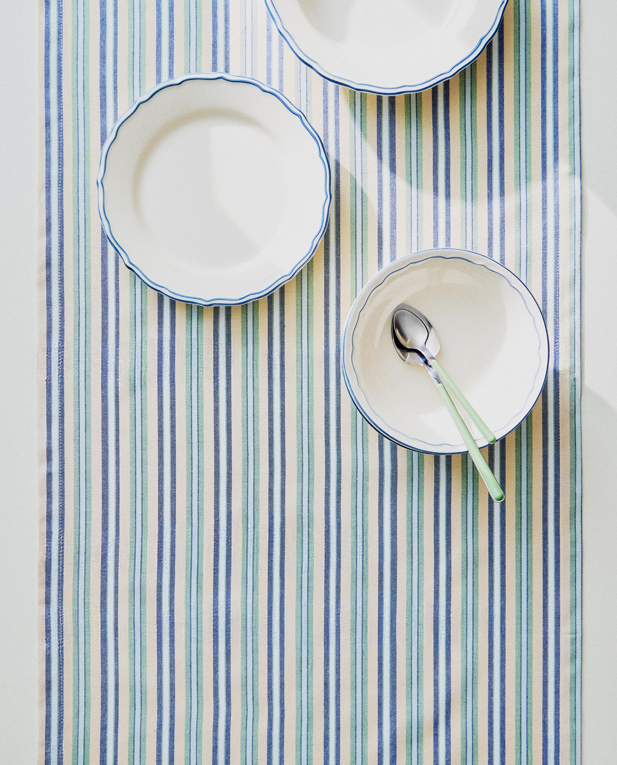 STRIPED TABLE RUNNER product thumbnail 9