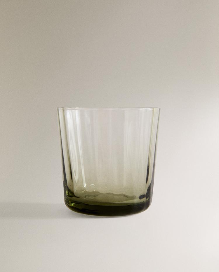 GLASS TUMBLER WITH LINE DESIGN