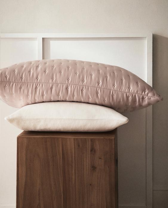 غلاف وسادة سادة بعُقد للألحفة