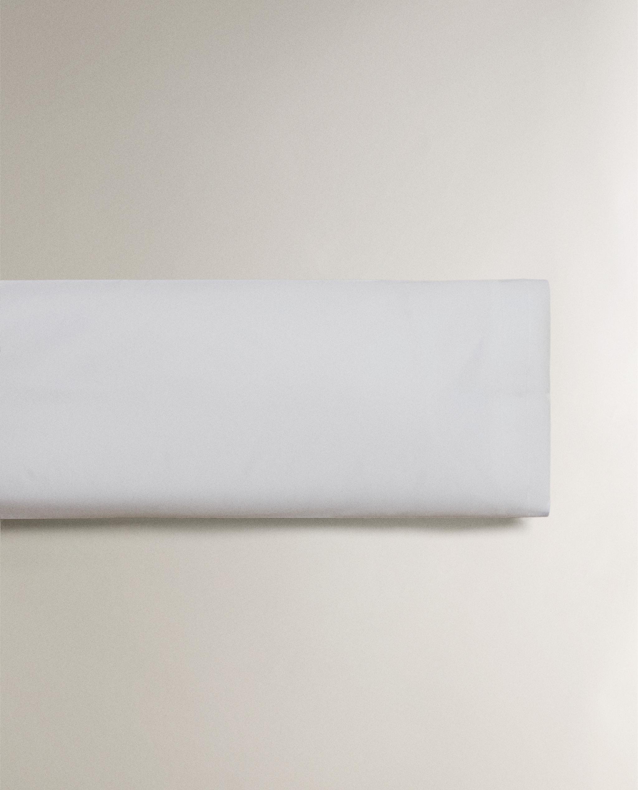 PLEATED COTTON SATEEN PILLOWCASE (1000 THREAD COUNT) product thumbnail 6