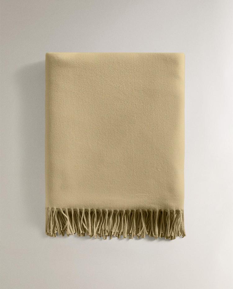 EXTRA SOFT PLAIN THROW