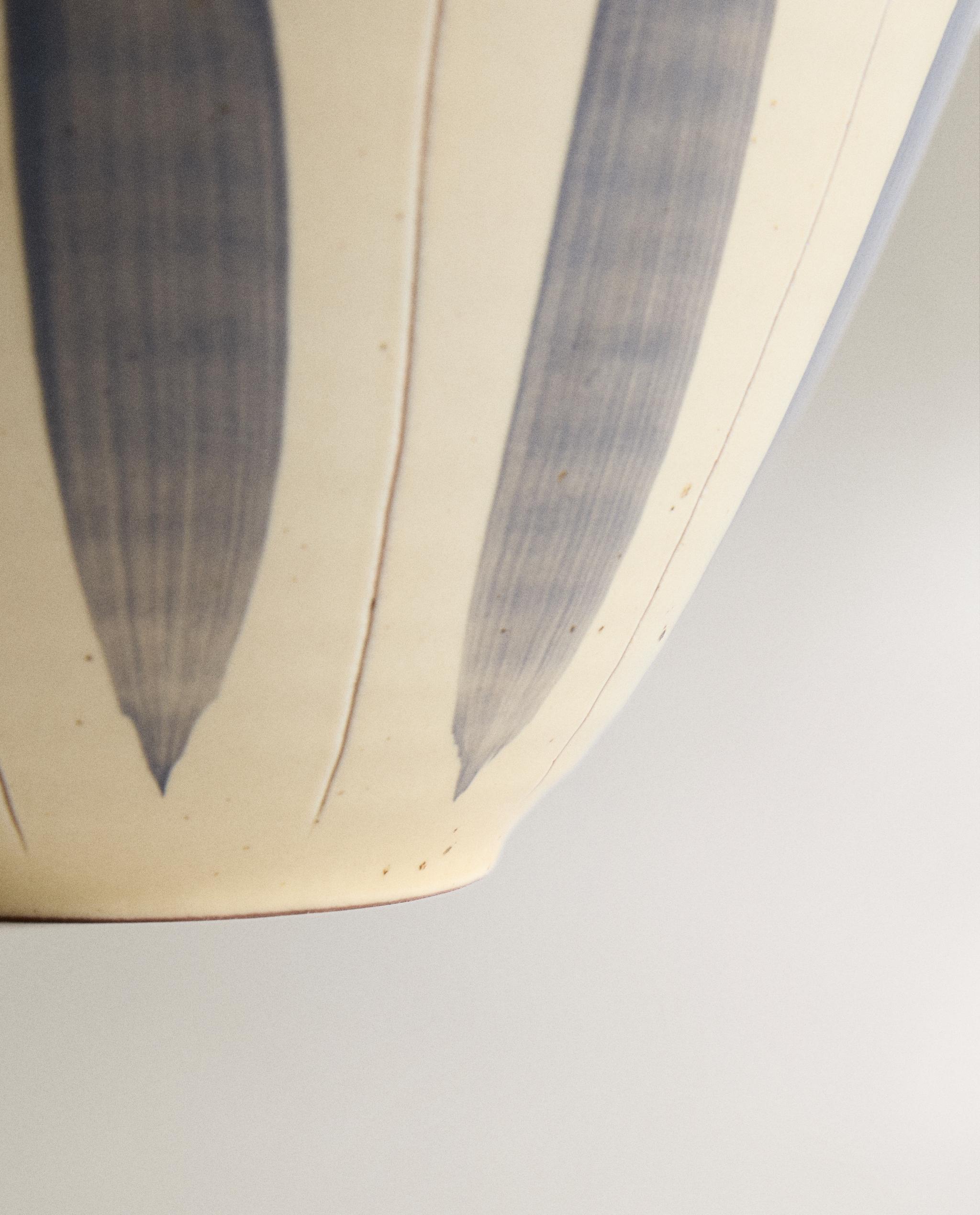 OVAL EARTHENWARE SALAD BOWL product thumbnail 4