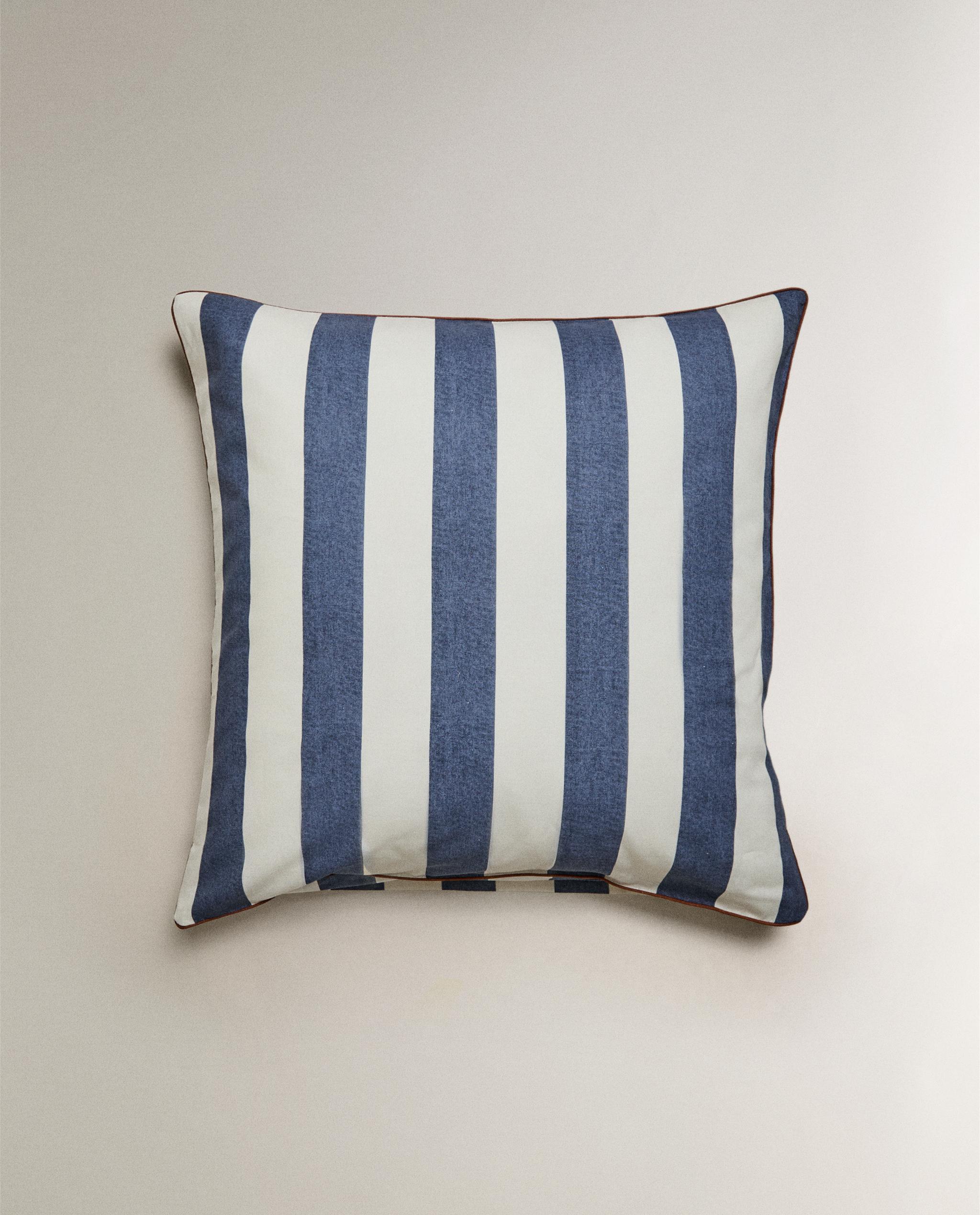 STRIPED WASHED COTTON PILLOWCASE product thumbnail 3