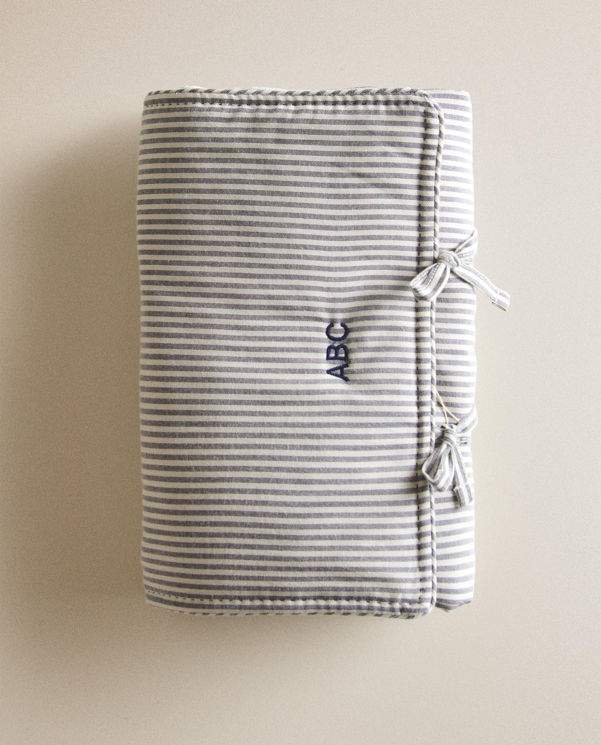 BABY STRIPED CHANGING MAT BABY STRIPED CHANGING MAT