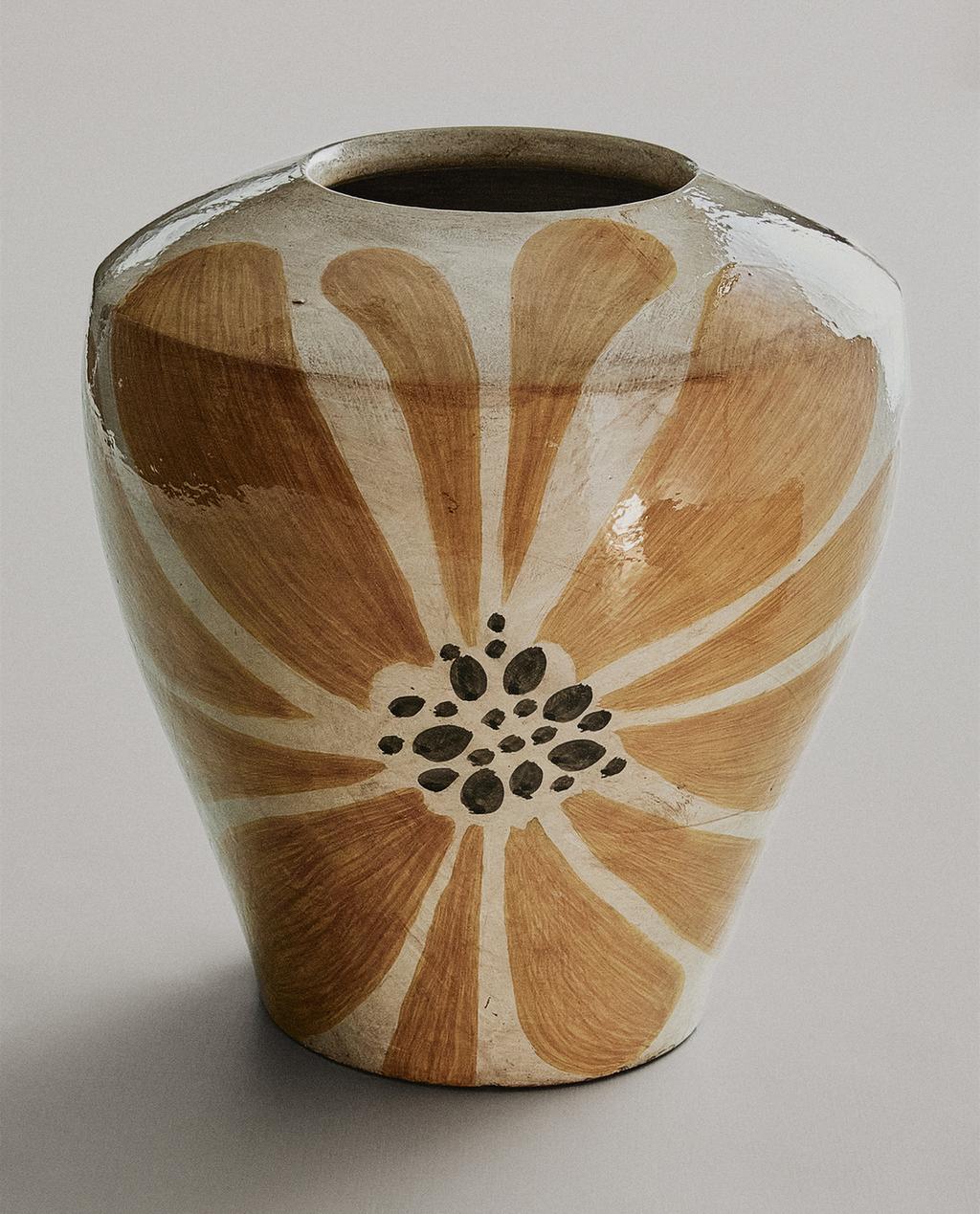 TERRACOTTA FLORAL VASE TERRACOTTA FLORAL VASE