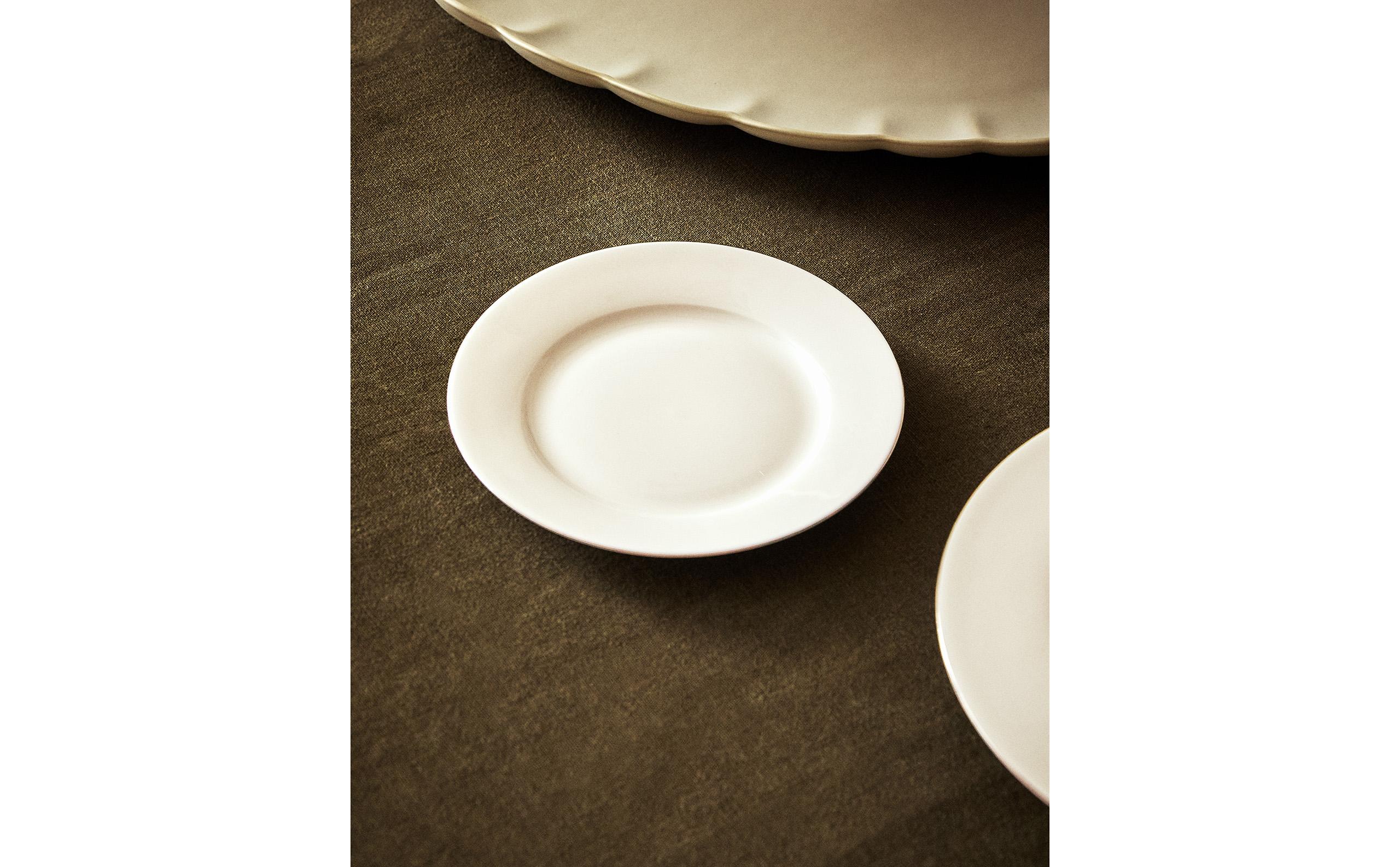 RIMMED BONE CHINA SIDE PLATE product thumbnail 8