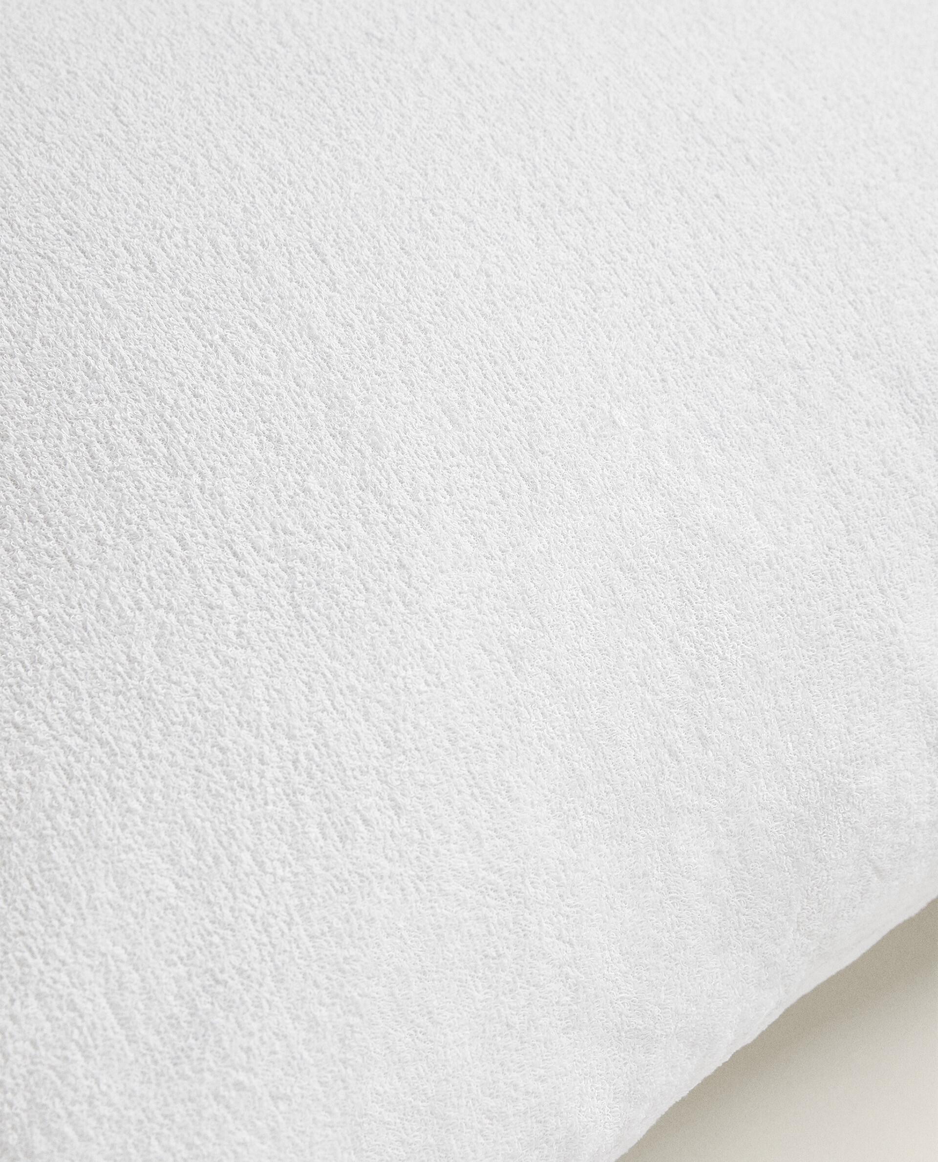 WATERPROOF COTTON TERRY PILLOW PROTECTOR product thumbnail 6