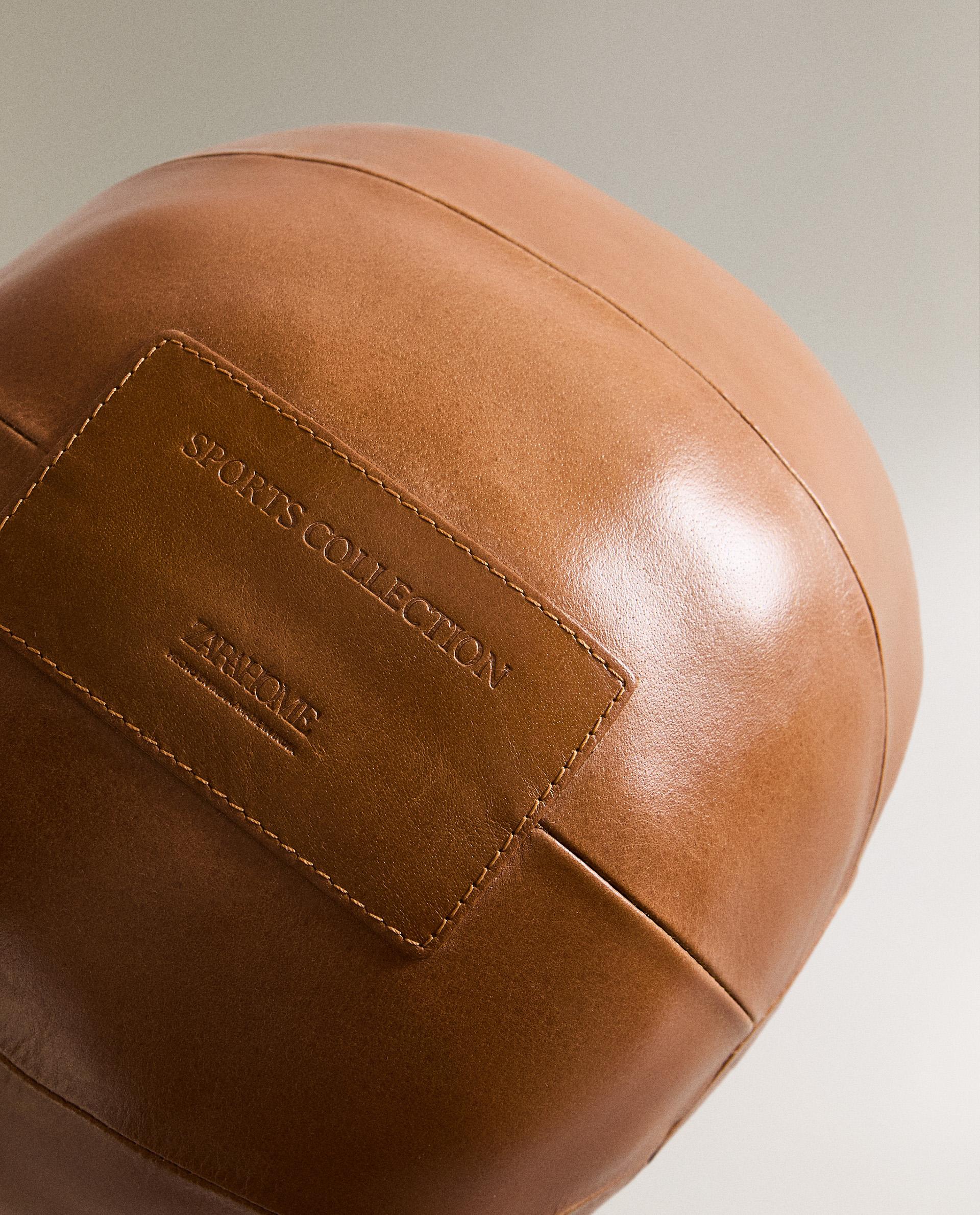 LEATHER EXERCISE MEDICINE BALL product thumbnail 8