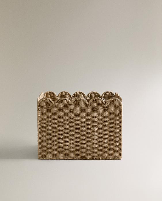 LARGE SCALLOPED BASKET LARGE SCALLOPED BASKET