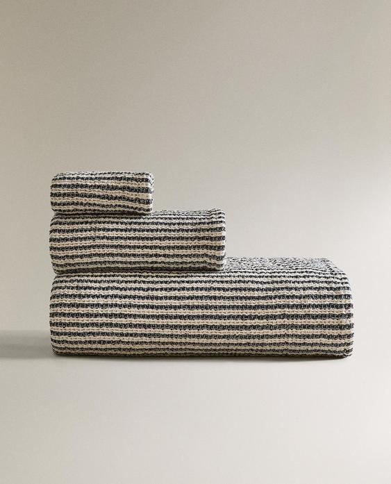 COLORED WAFFLE BATH TOWEL COLORED WAFFLE BATH TOWEL