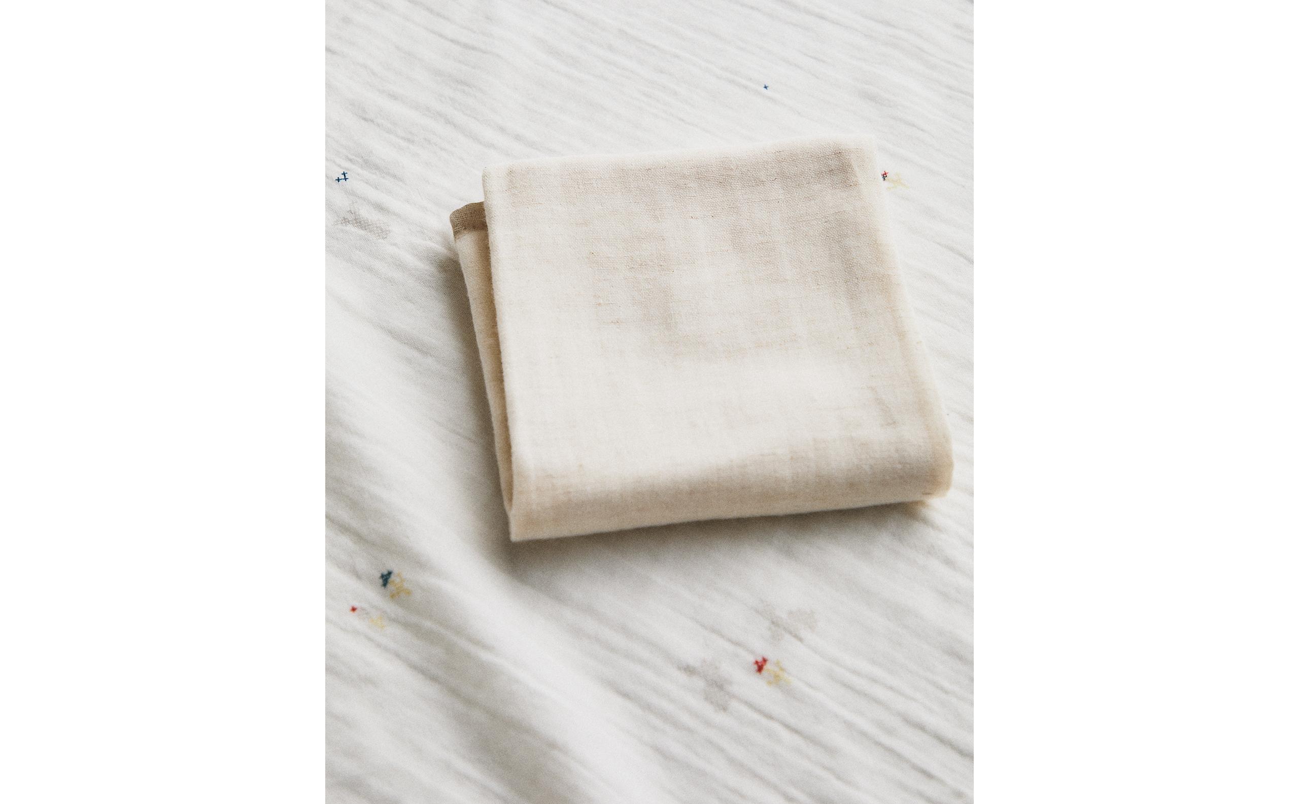 EMBROIDERED BABY MUSLIN CLOTHS (PACK OF 2) product thumbnail 2