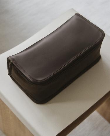 SATEEN OBJECT HOLDER WASH BAG