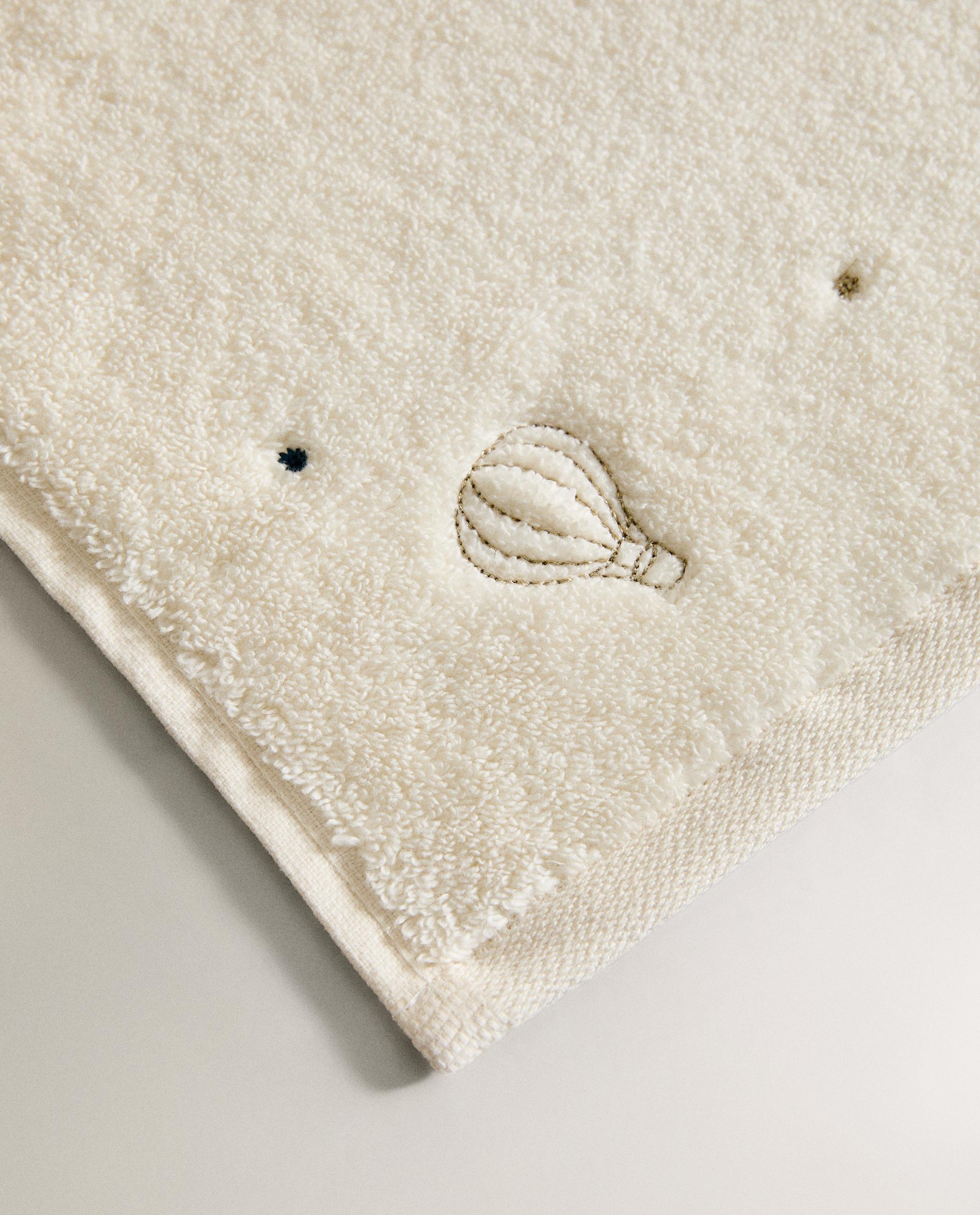 KIDS' TOWEL WITH BALLOONS product thumbnail 5
