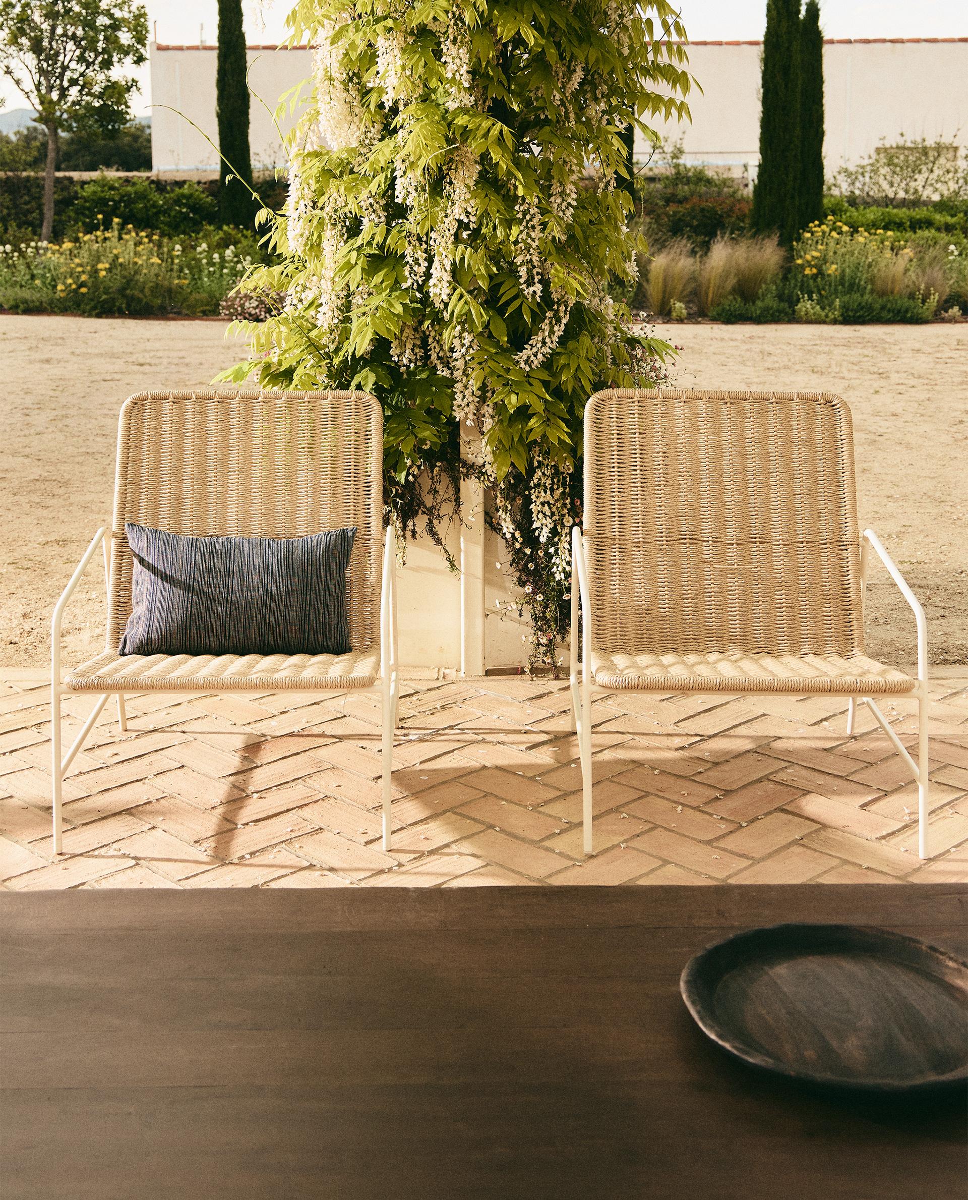 Woven Metal Frame Outdoor Chair - Durable & Stylish