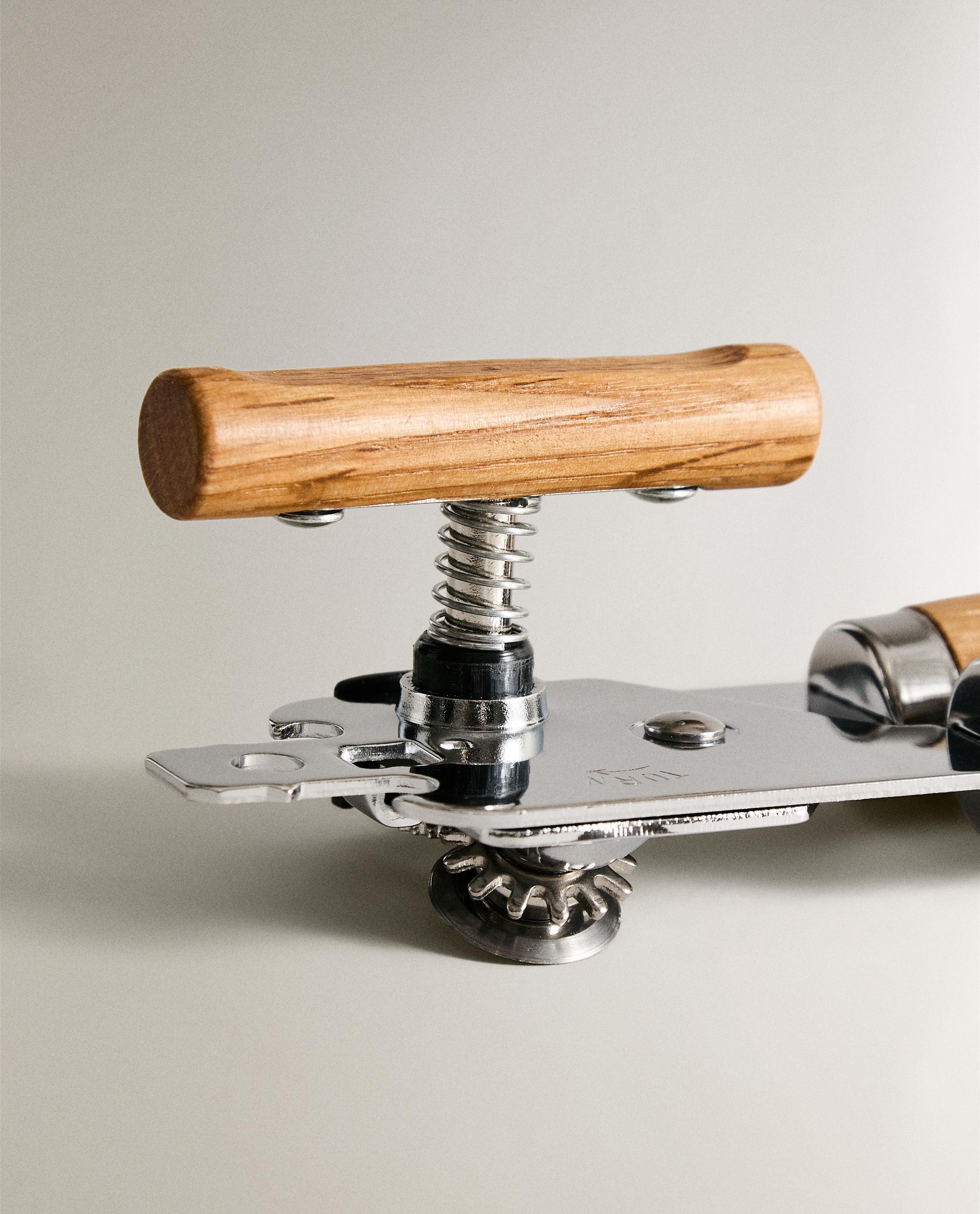 OAK WOOD MANUAL TIN OPENER product thumbnail 4