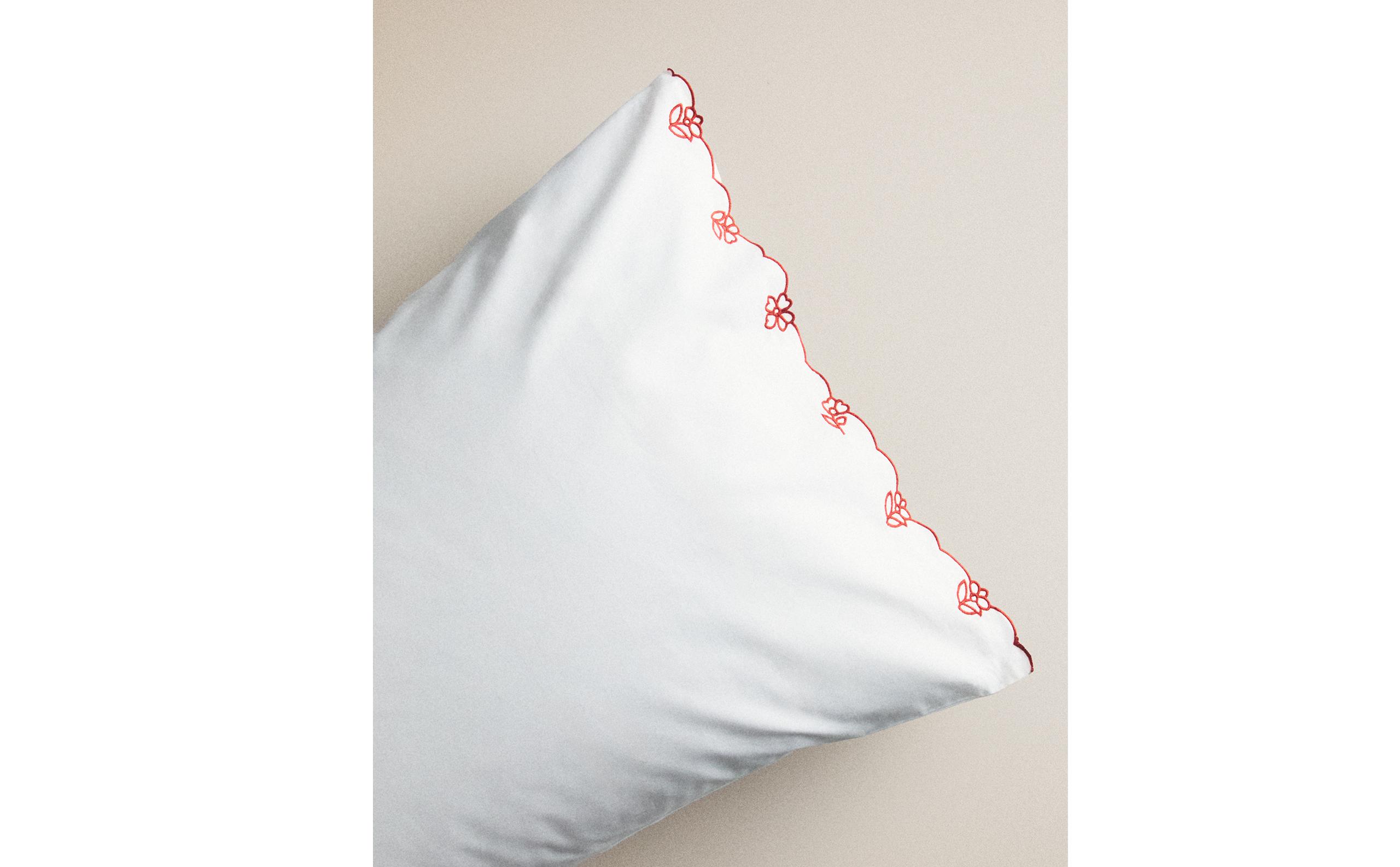 KIDS' PILLOWCASE WITH EMBROIDERED FLOWERS product thumbnail 9