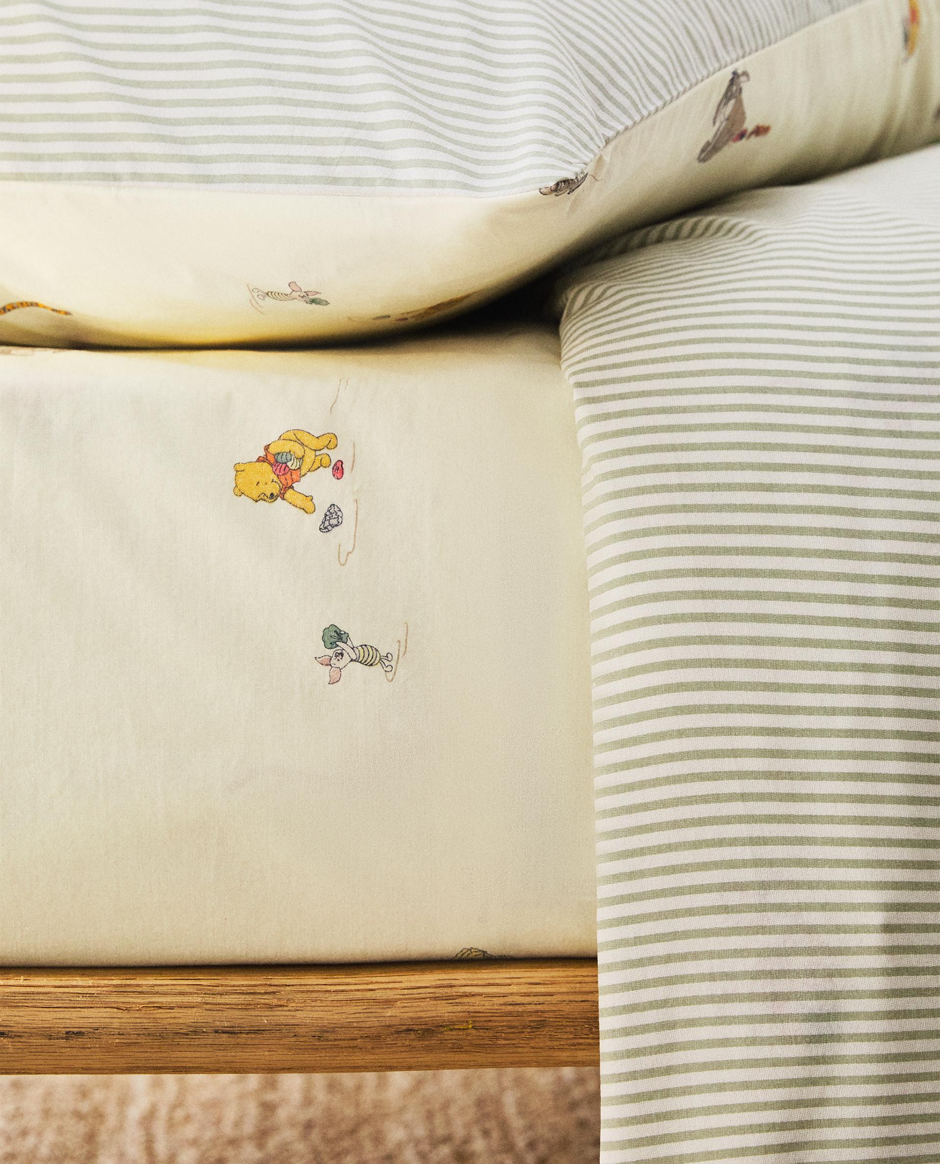 CHILDREN S WINNIE THE POOH FITTED SHEET Zara Home United Kingdom