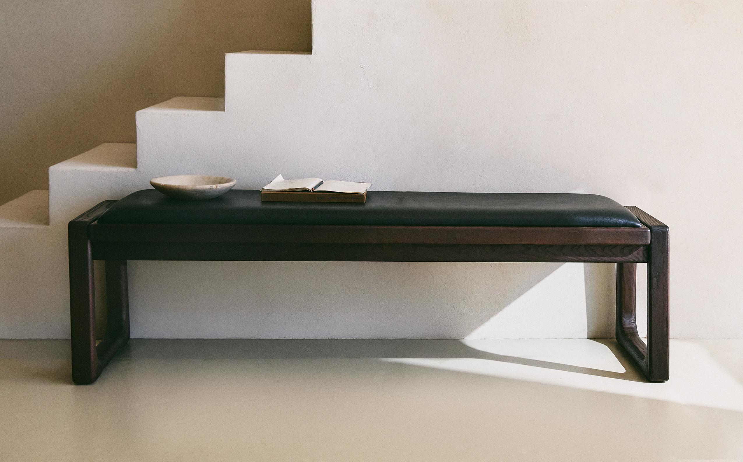 BENCH 01