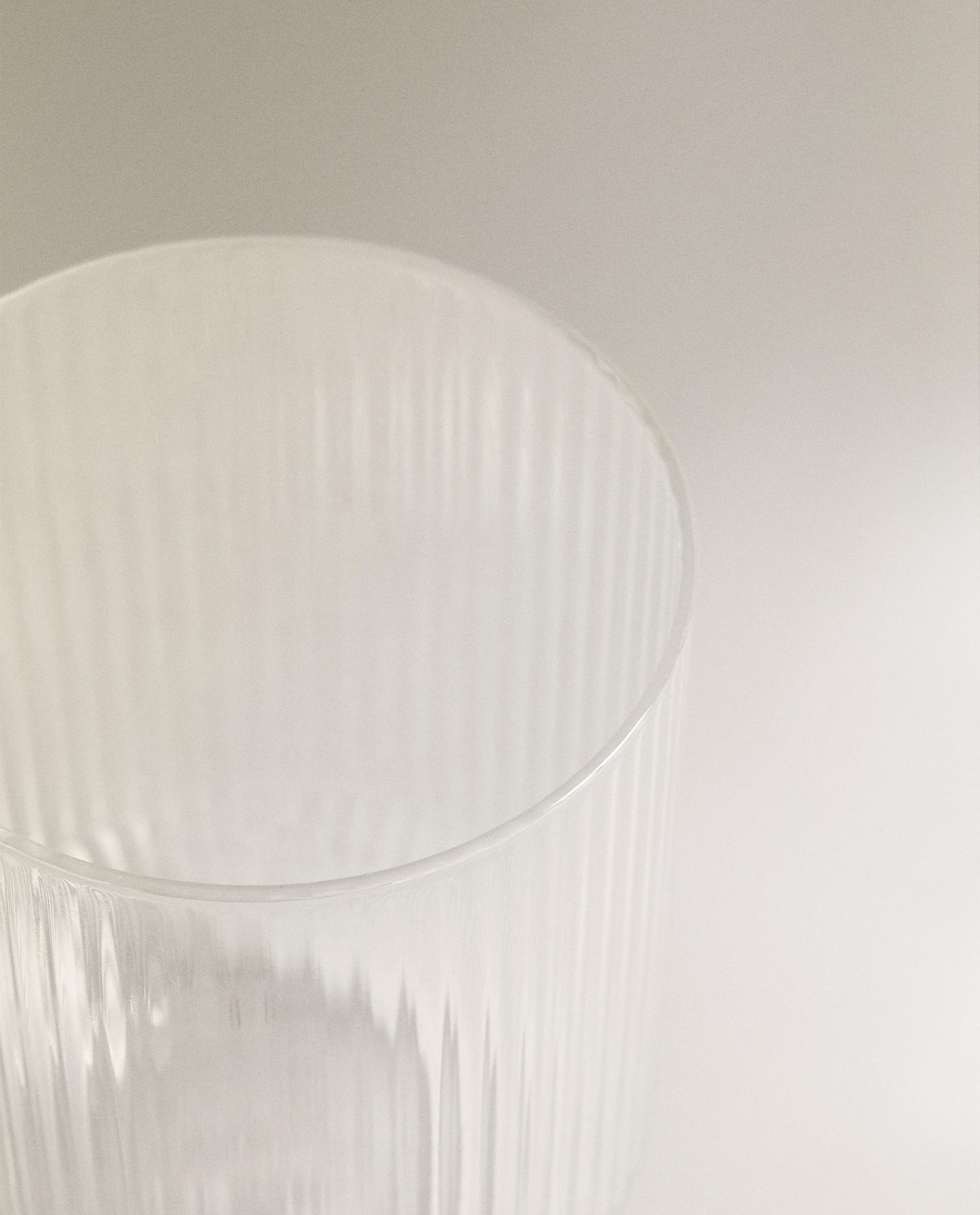 BOROSILICATE GLASS TUMBLER WITH RAISED LINES product thumbnail 4