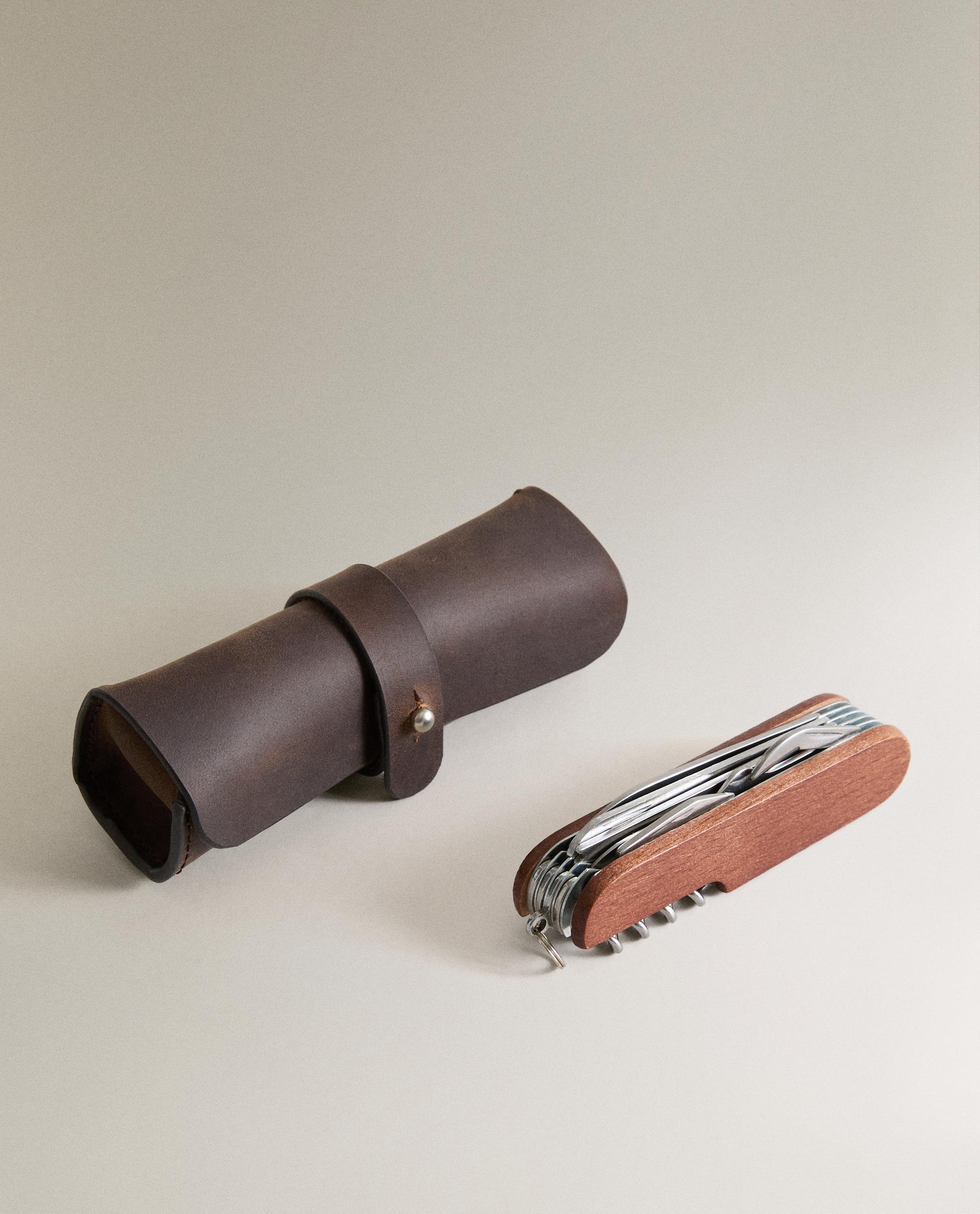 MULTIPURPOSE KNIFE AND COVER product thumbnail 6