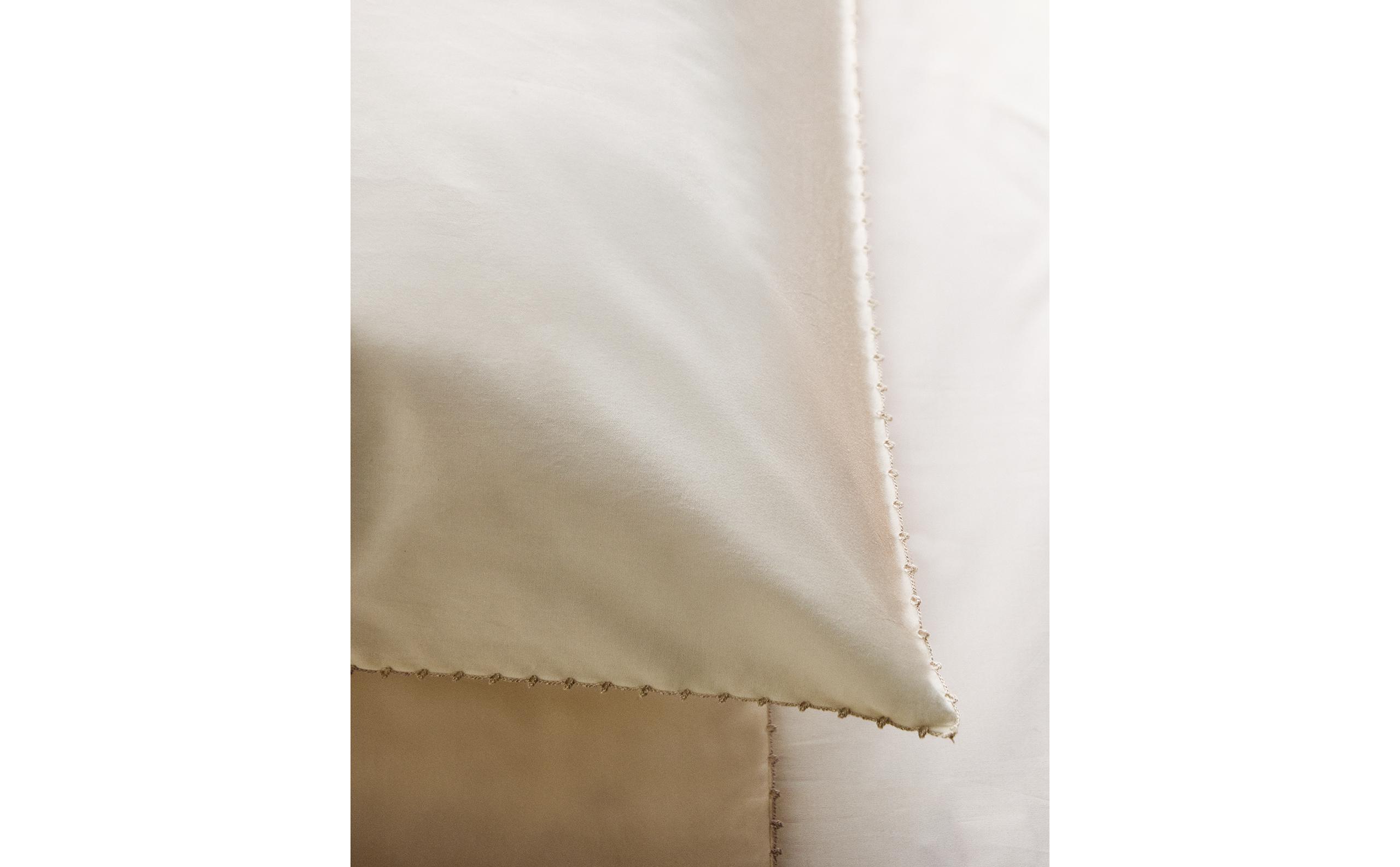 KIDS' PILLOWCASE WITH EMBROIDERED TRIM DETAIL product thumbnail 8