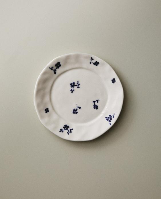 FLORAL PORCELAIN SIDE PLATE FLORAL PORCELAIN SIDE PLATE