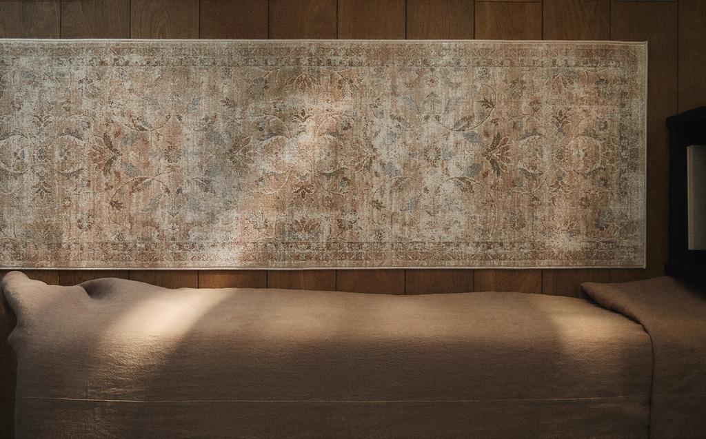 VINTAGE-EFFECT RUNNER RUG