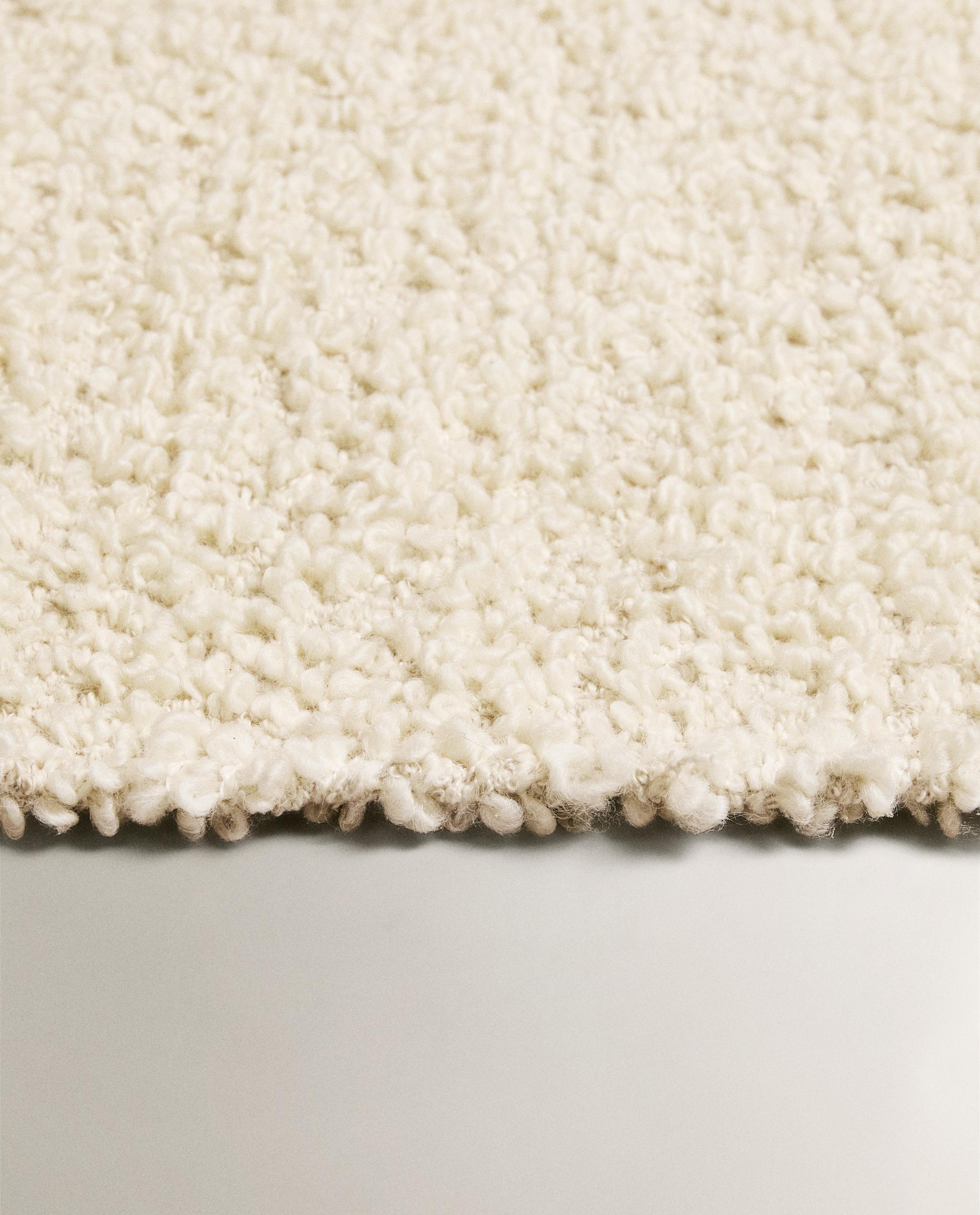 BOUCLÉ WOOL RUG product thumbnail 6