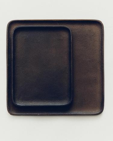 PLATEAU MÉTAL NOIR