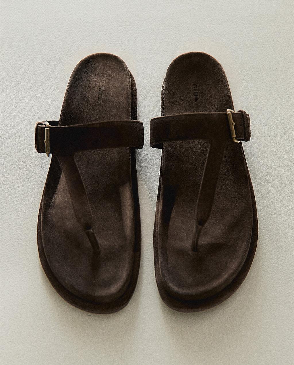 LEATHER SANDALS WITH ASYMMETRIC STRAP