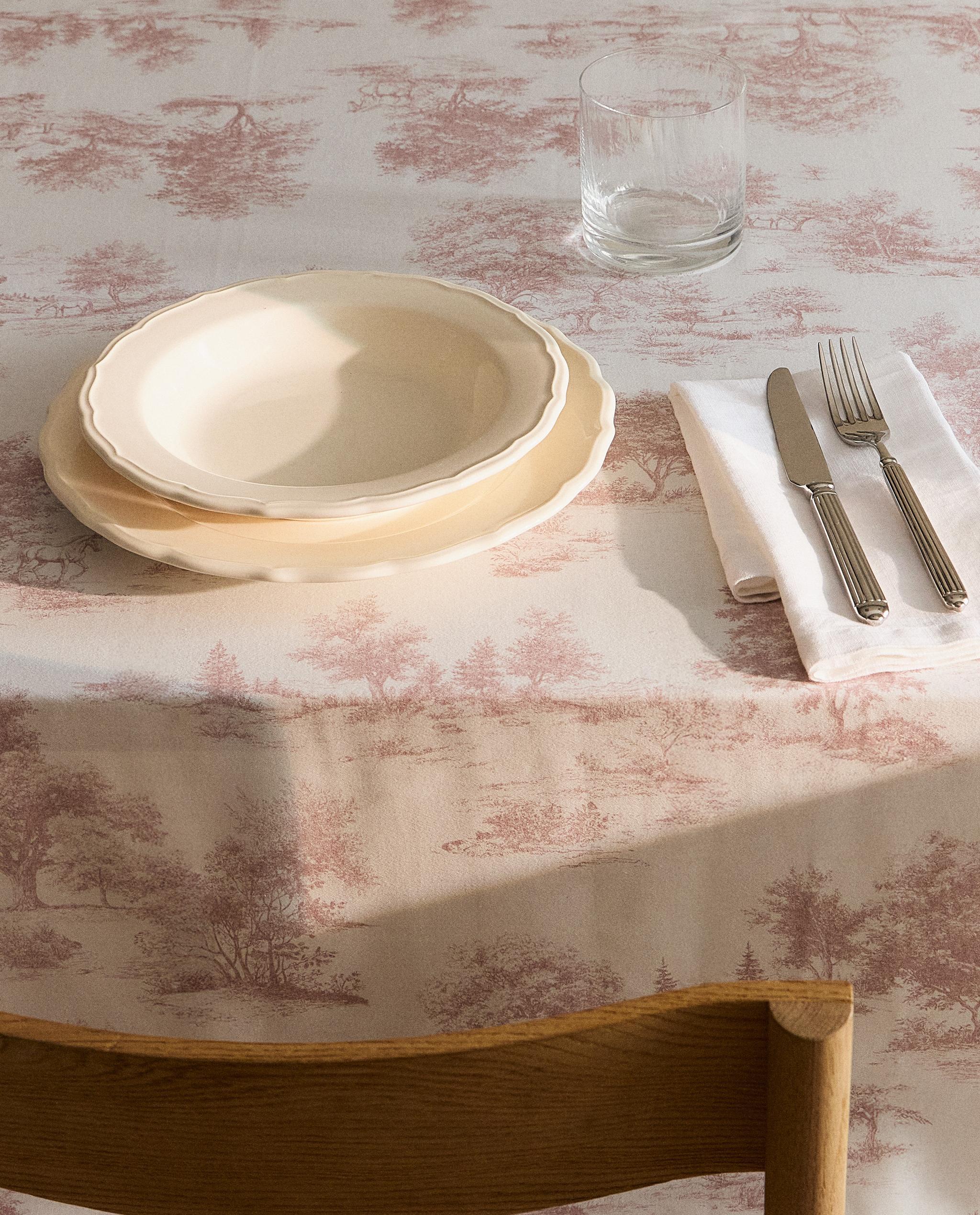 TOILE DE JOUY PRINTED TABLECLOTH product thumbnail 10