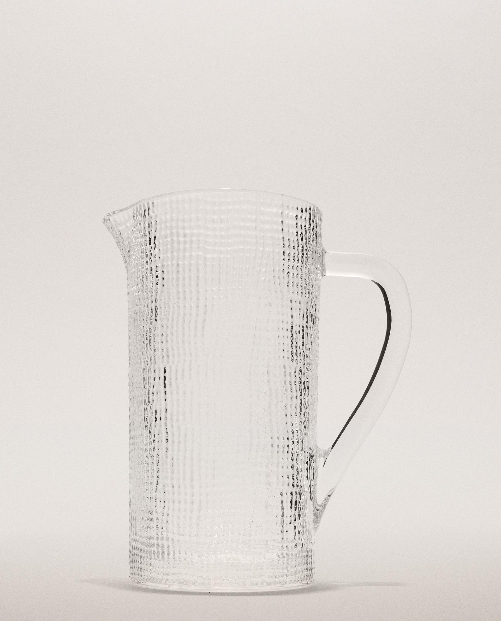 RAISED DESIGN GLASS JUG RAISED DESIGN GLASS JUG