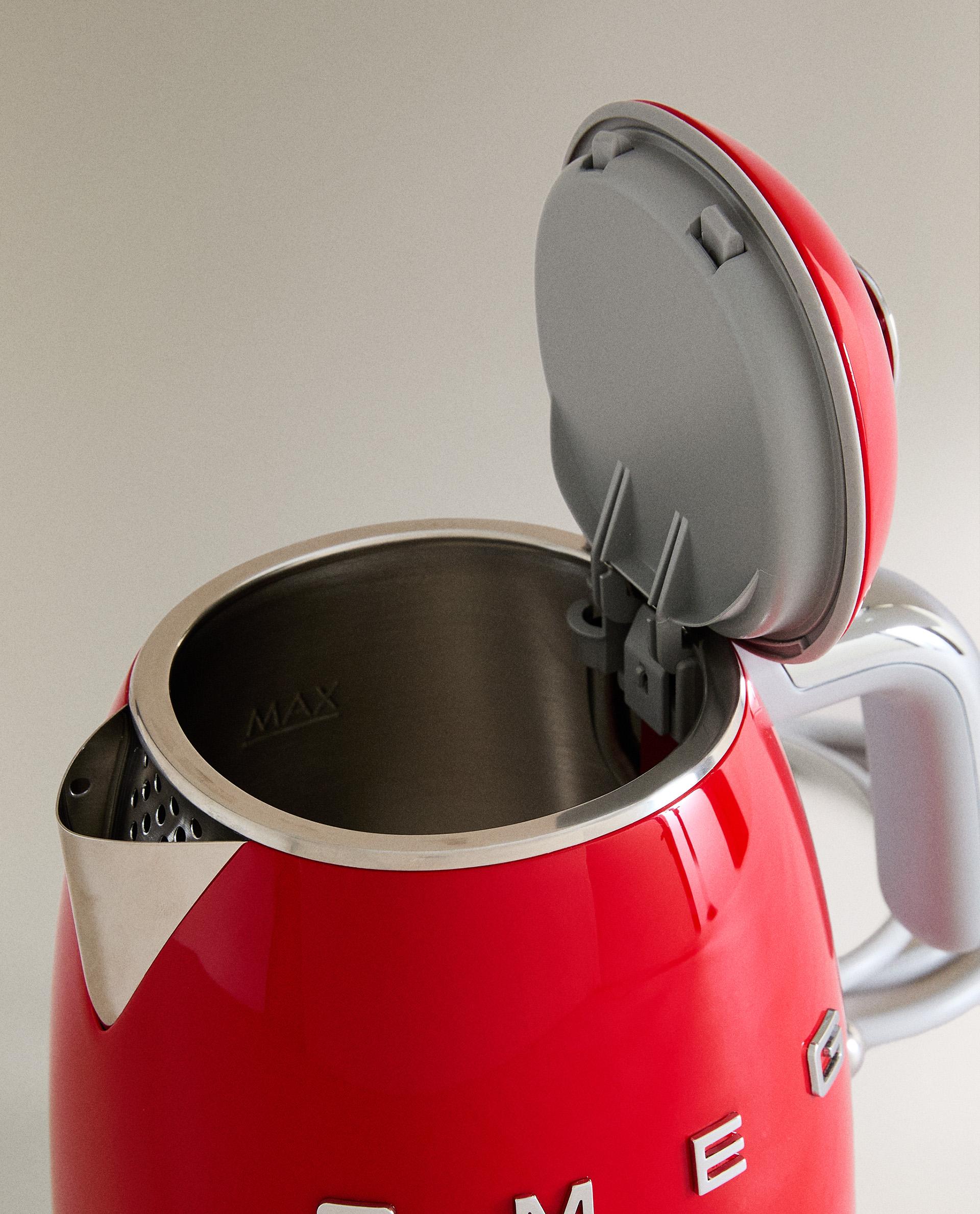 MINI SMEG KETTLE