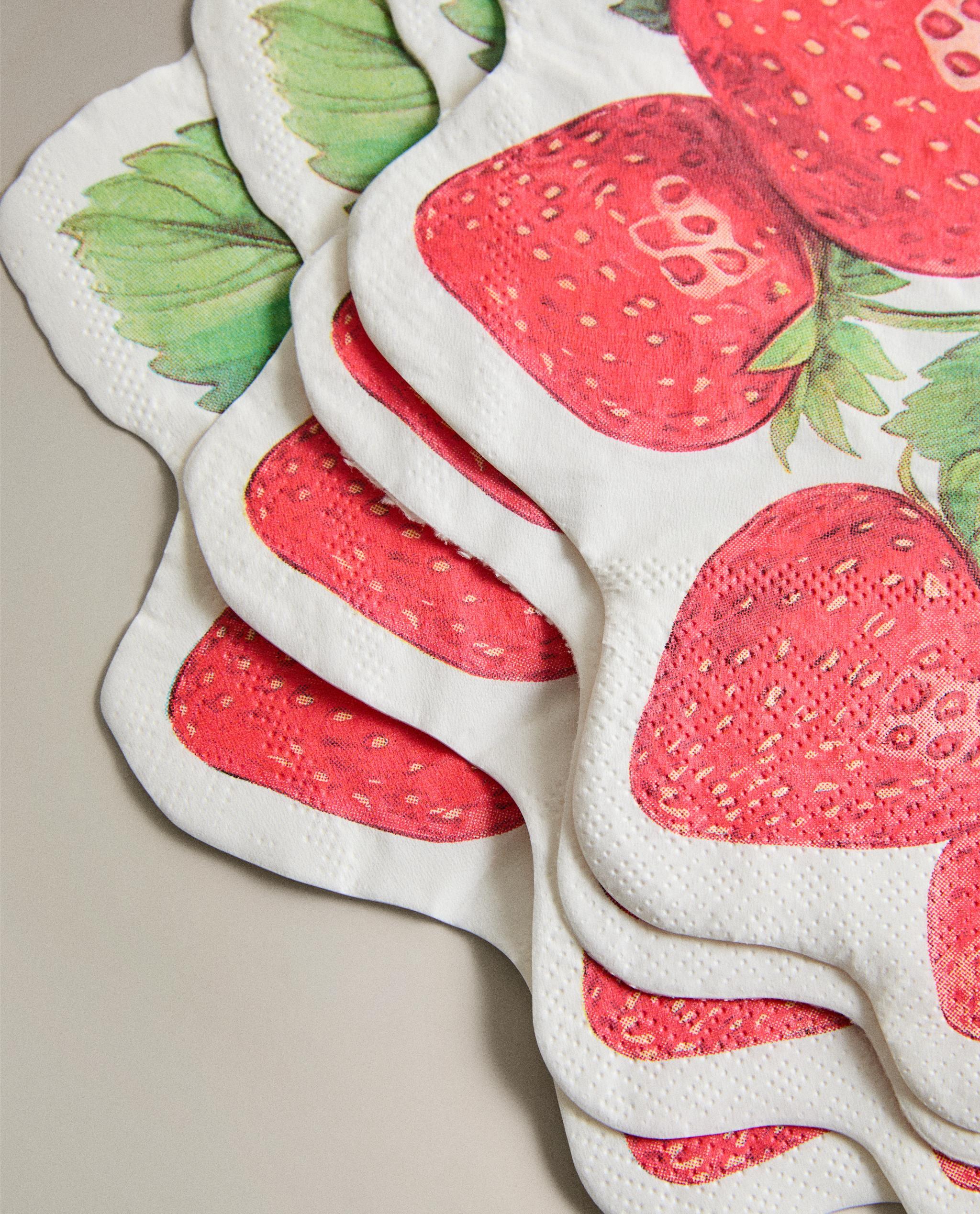 PACK OF STRAWBERRY PAPER NAPKINS (PACK OF 20) product thumbnail 5