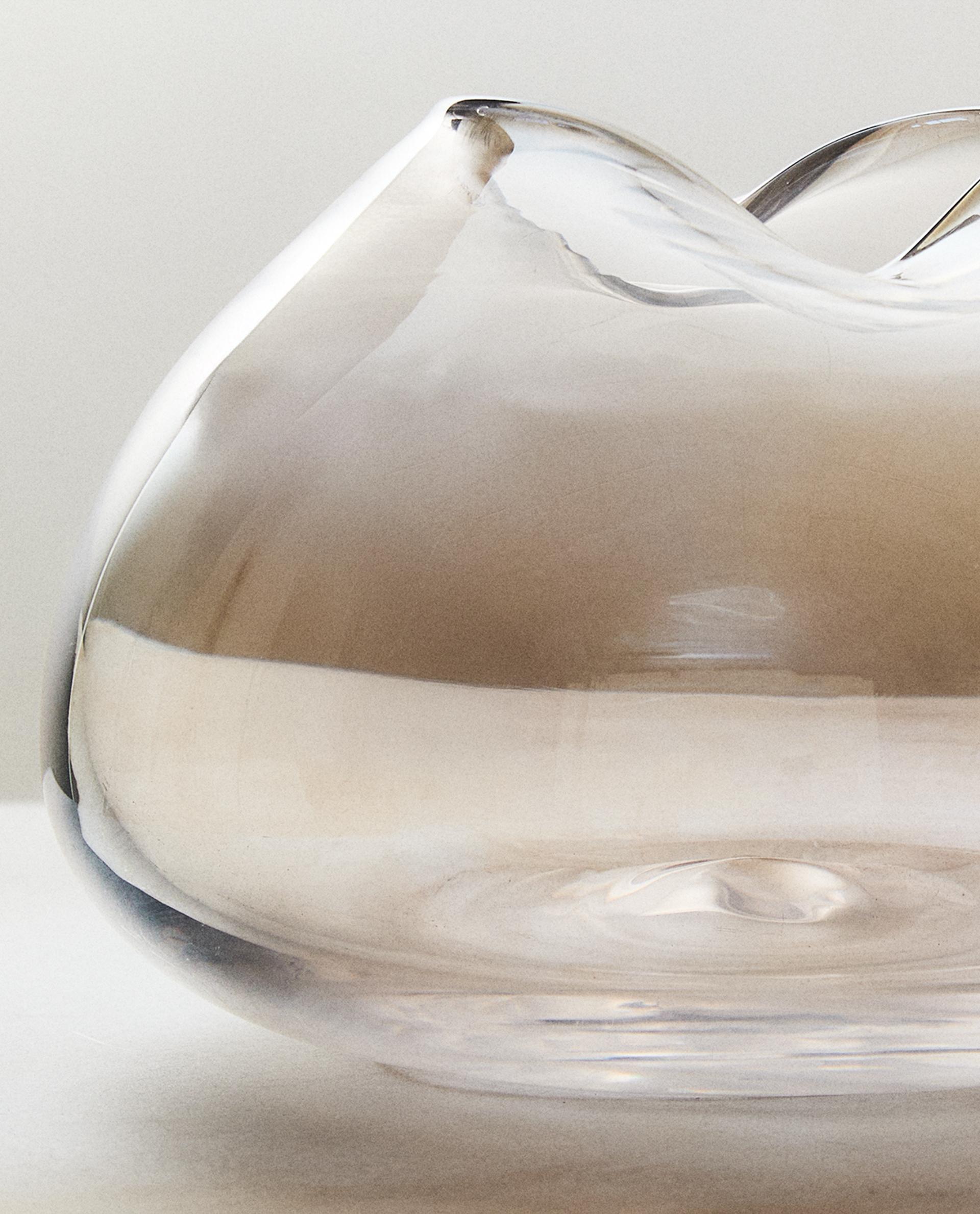〔白釉　面取花入〕　雅夫 VASE WITH AN IRREGULAR LOW NECK | Zara Home United States of
