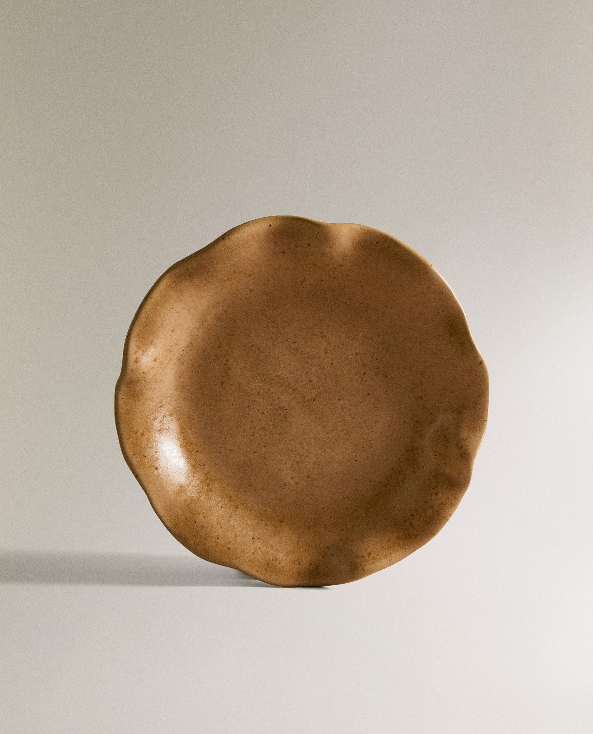 DESSERTTELLER MIT TERRAKOTTA-WELLENMUSTER | Zara Home Österreich