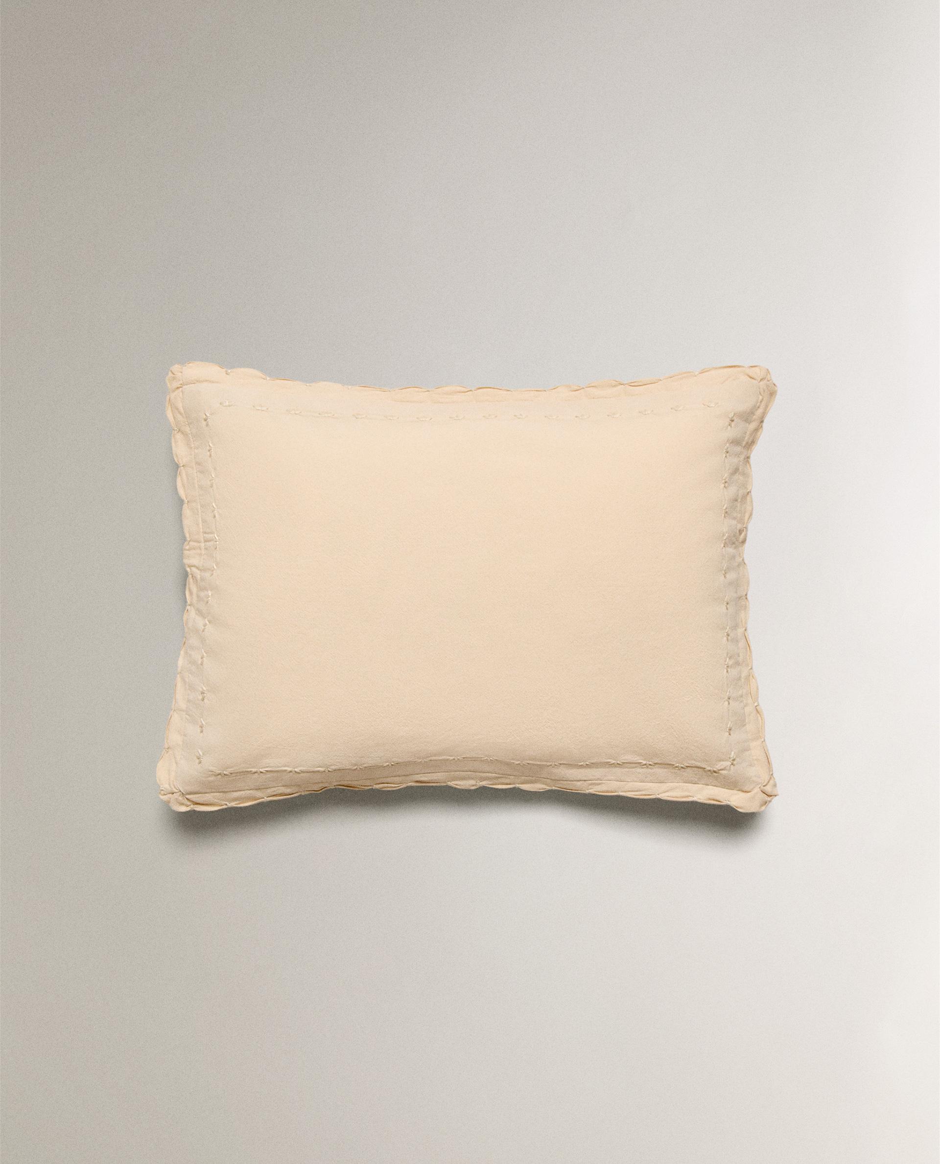 スカラップエッジの子供用クッションカバー | Zara Home 日本/Japan