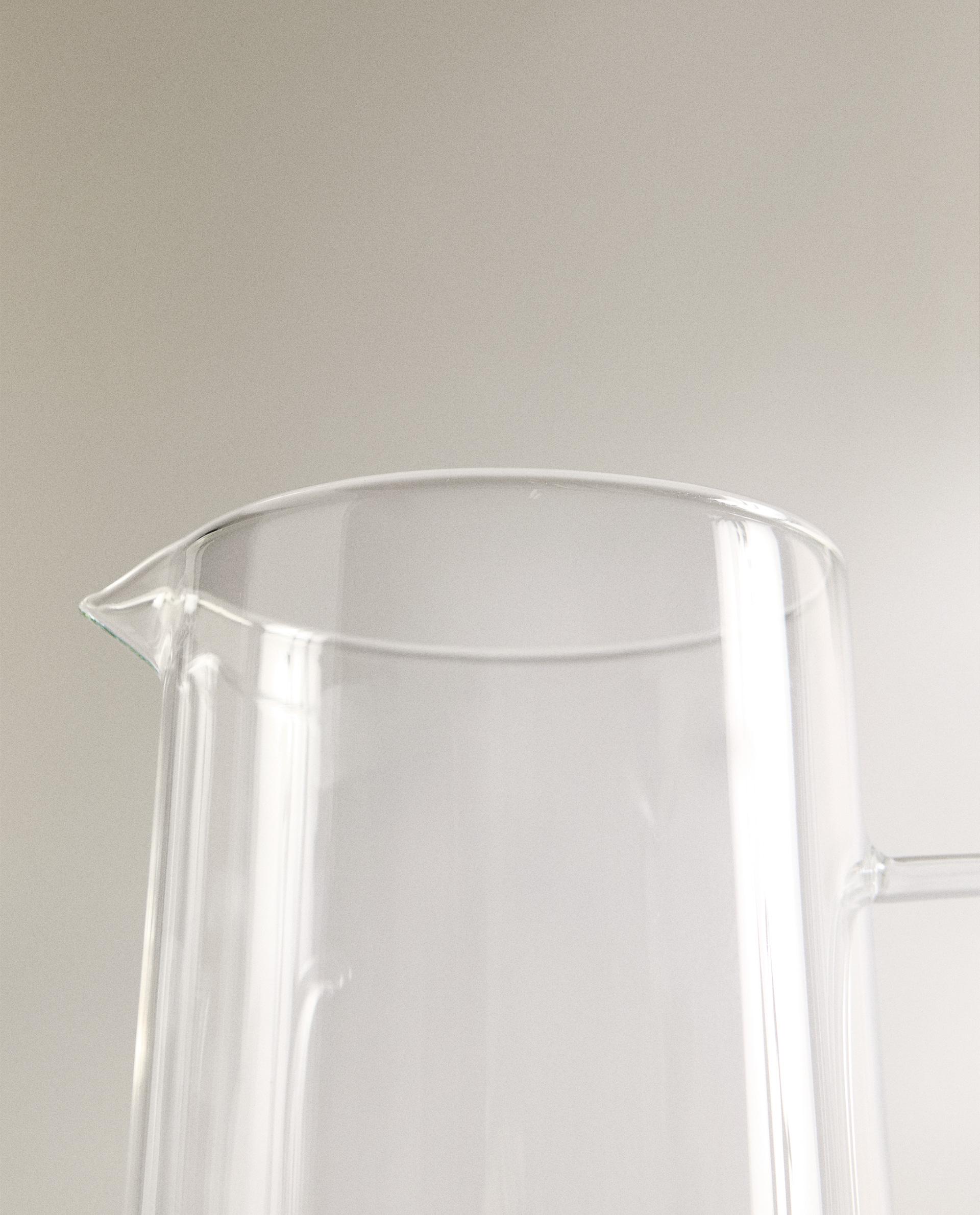 BOROSILICATE JUG