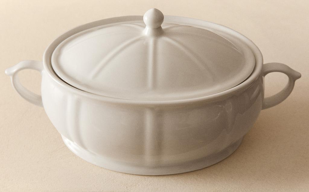 KABARTMALI PORSELEN ÇORBA KASESİ