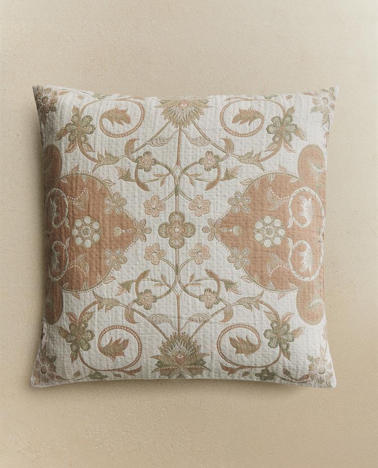 JACQUARD CUSHION COVER