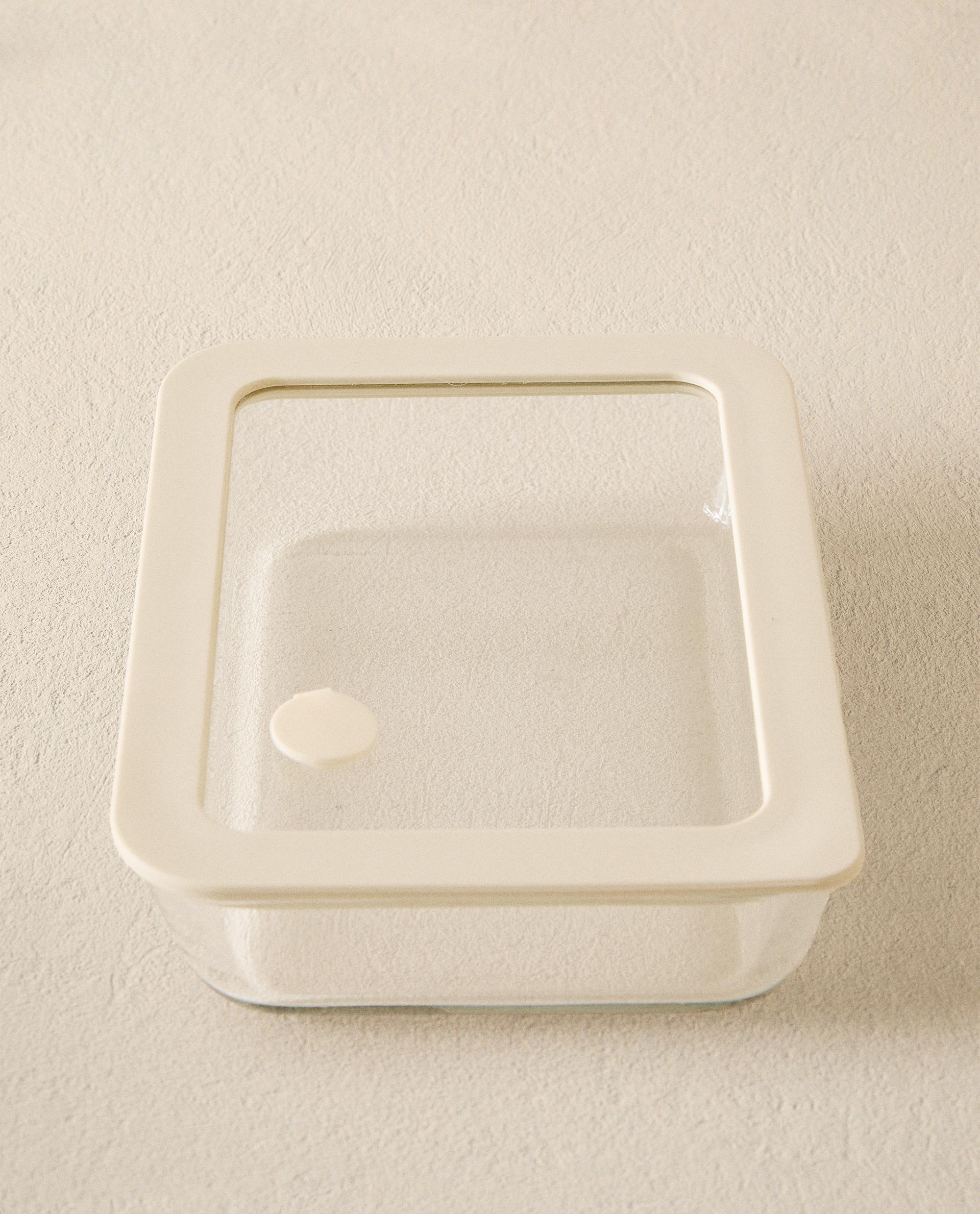 700ML AIRTIGHT FOOD CONTAINER 700ML AIRTIGHT FOOD CONTAINER