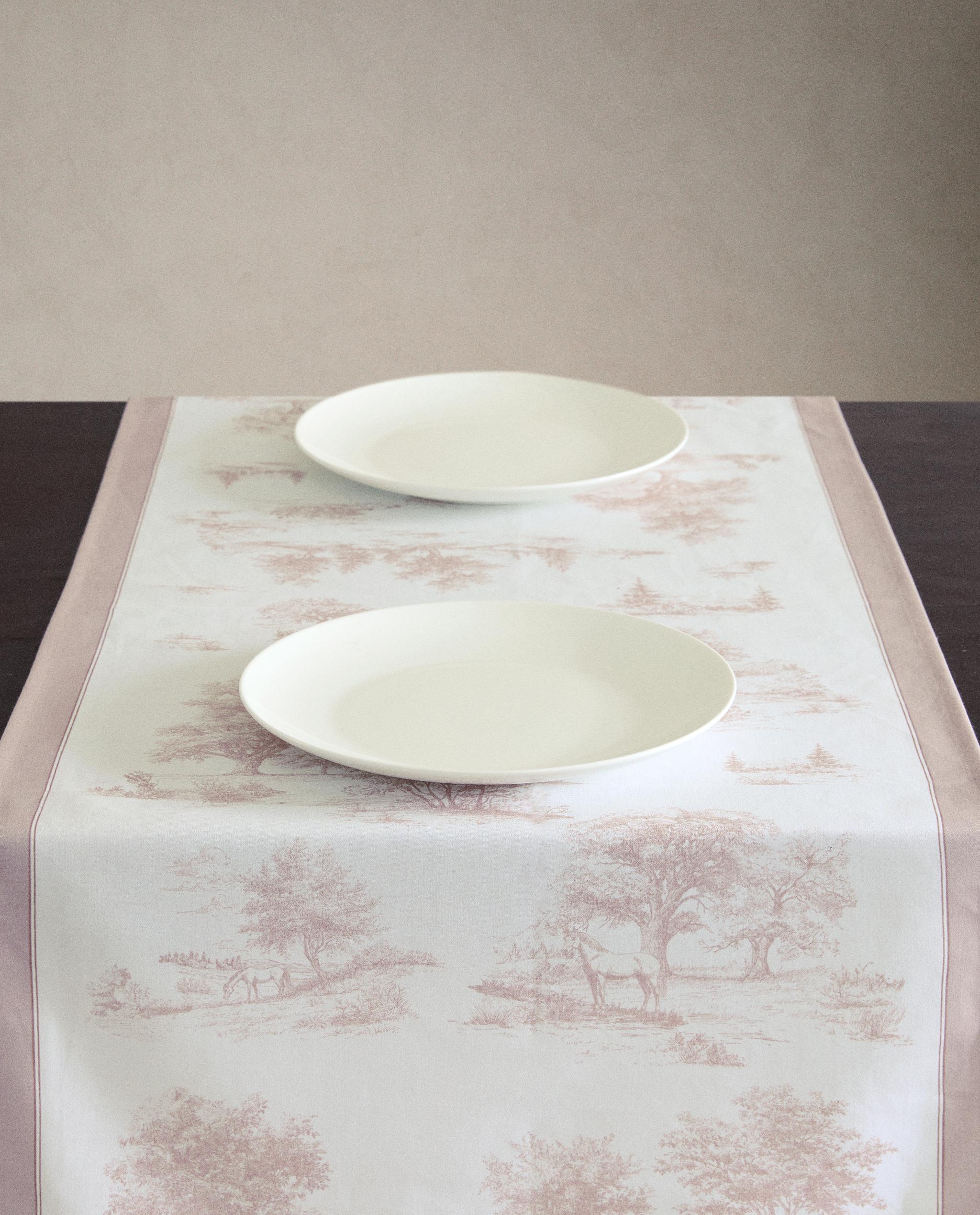 TOILE DE JOUY TABLE RUNNER product thumbnail 2