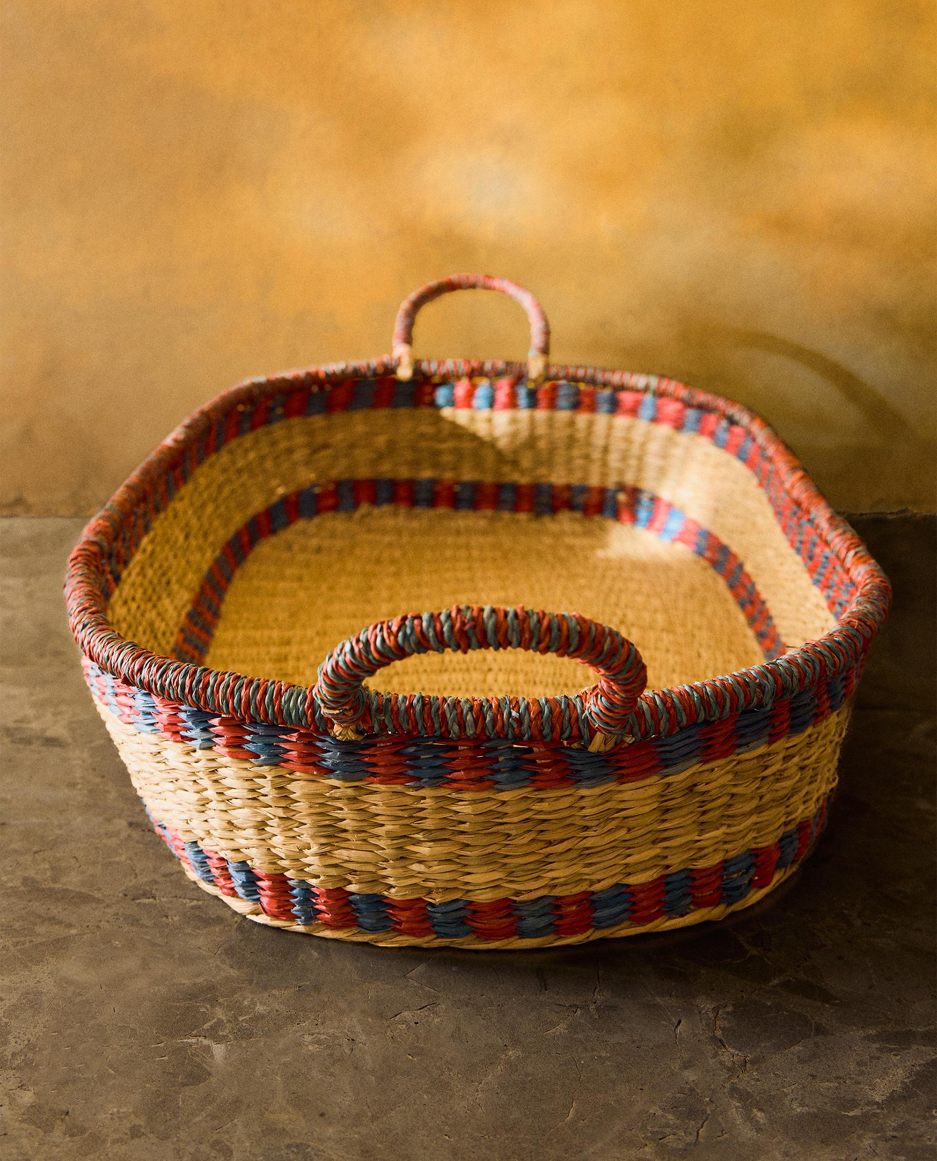 CONTRAST OVAL SEAGRASS HAMPER