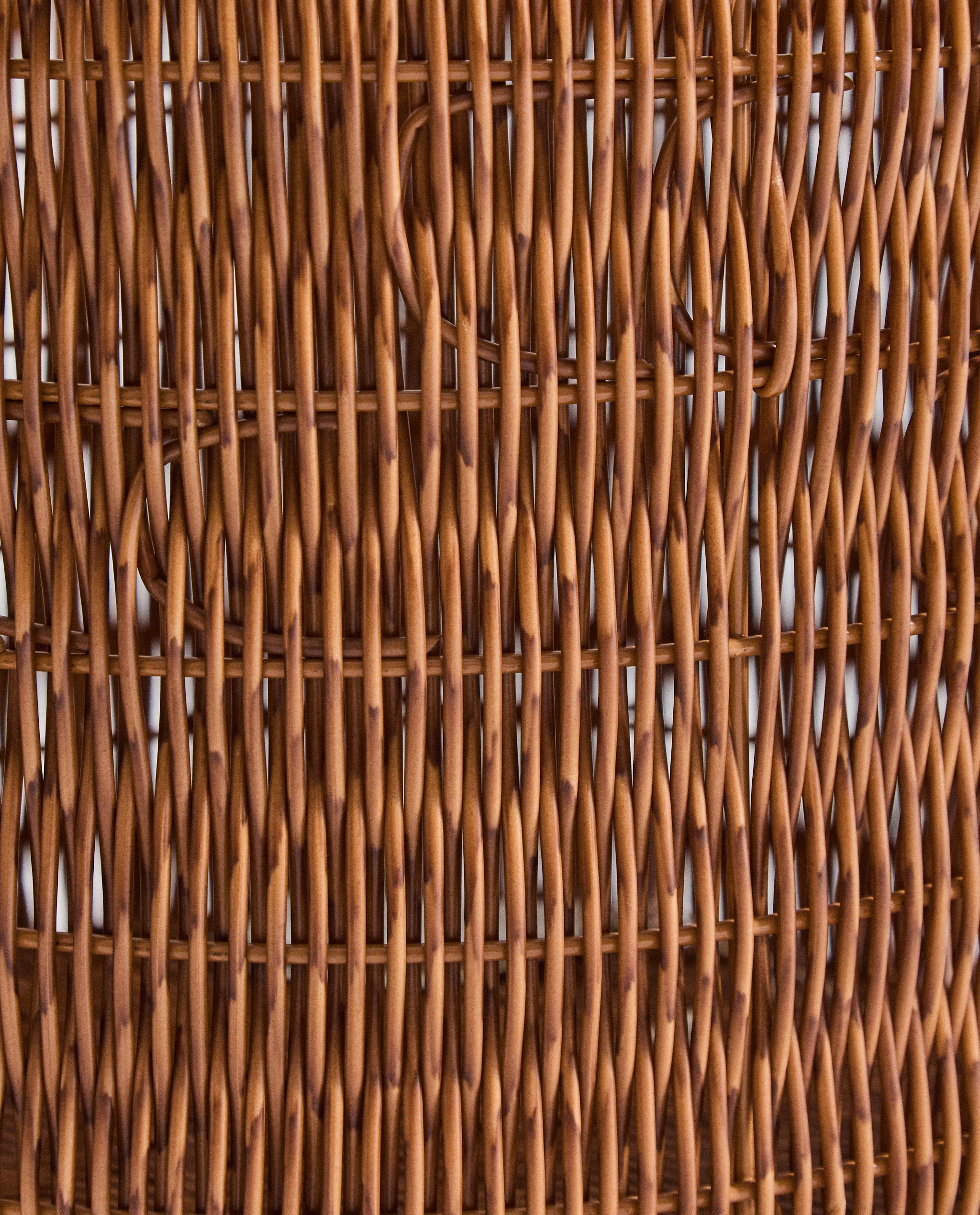 SCALLOPED ROUND RECYCLED PLASTIC BASKET product thumbnail 3