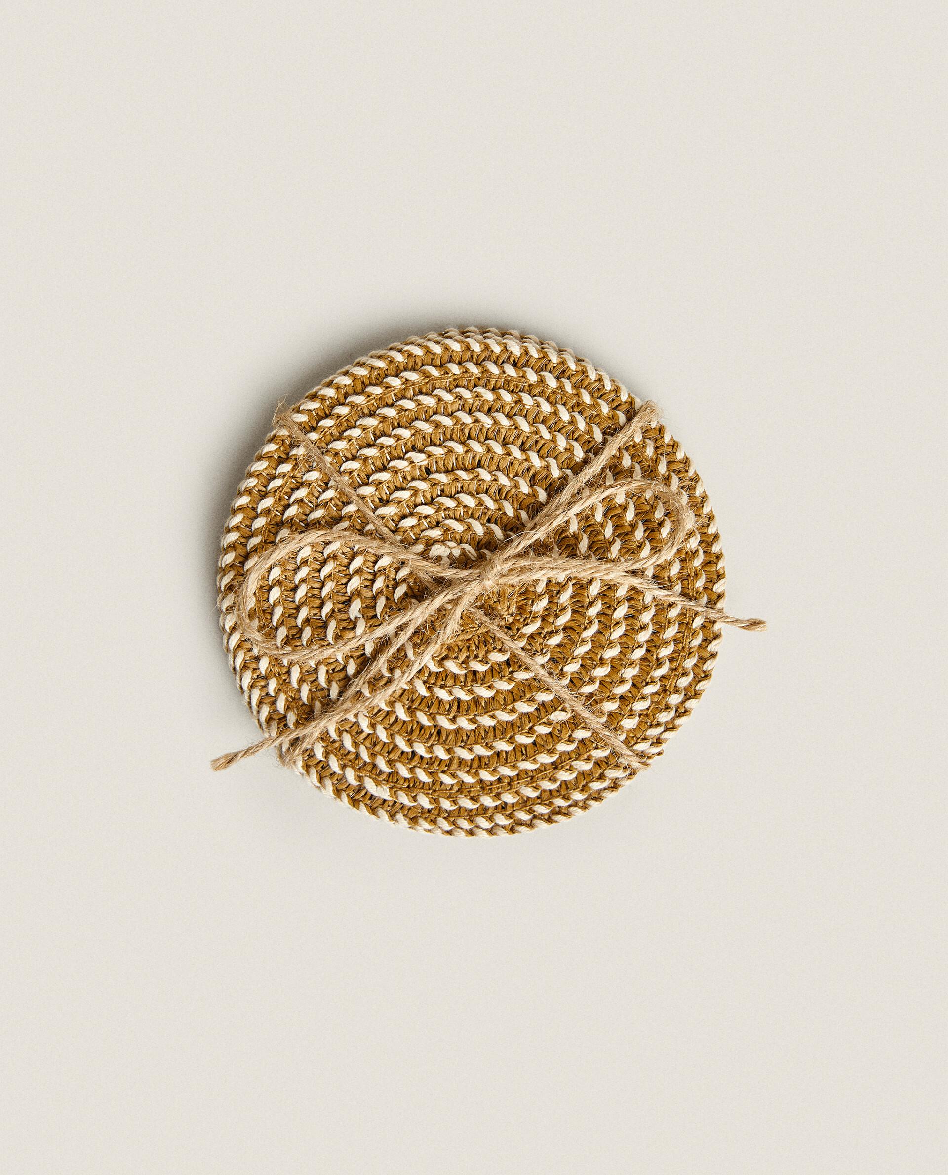 PACK OF PAPER COASTERS (PACK OF 4) product thumbnail 4