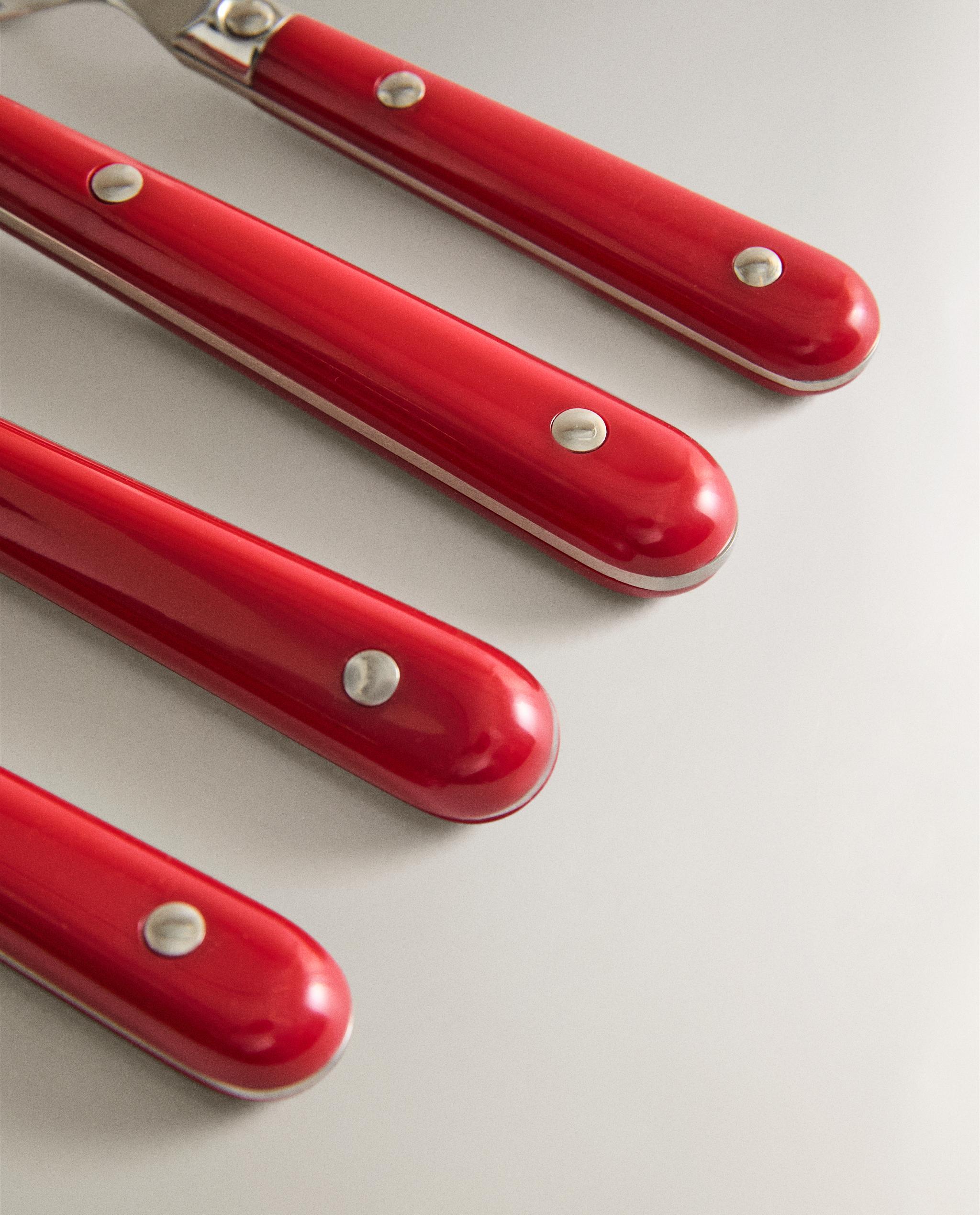 CUTLERY SET WITH RED HANDLE (SET OF 4) product thumbnail 5