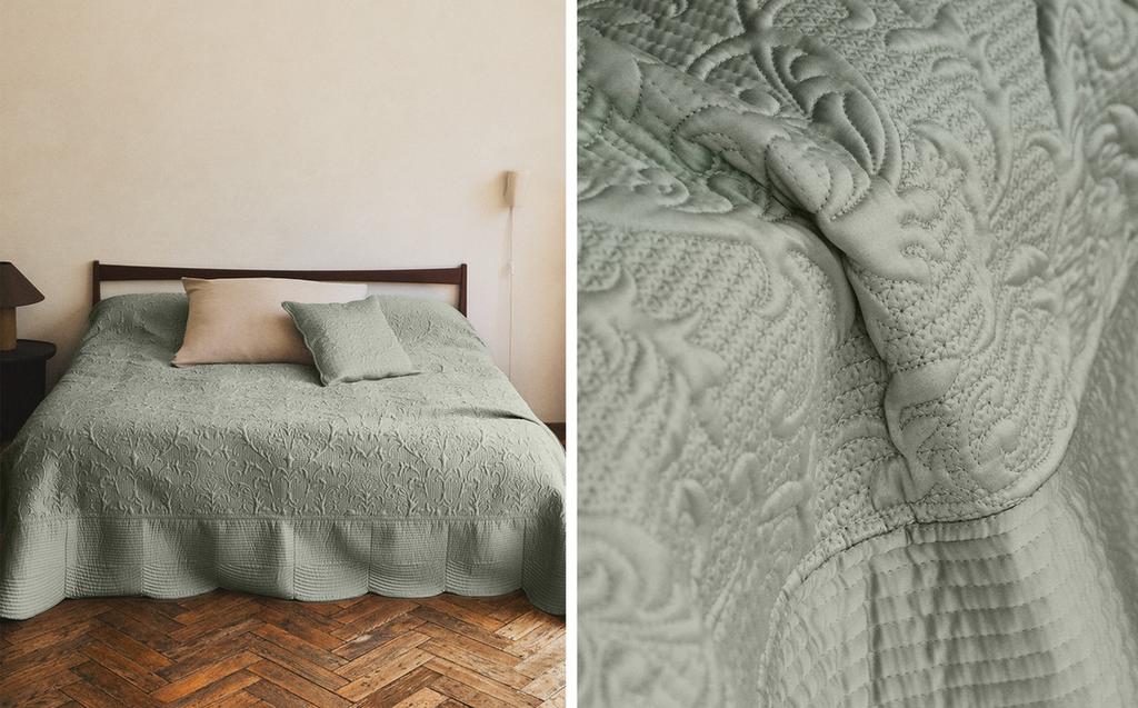 لحاف مبطن بتصميم بارز